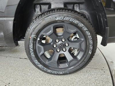 2026 RAM Ram 1500 Express 4x4 Crew Cab 5'7" Box