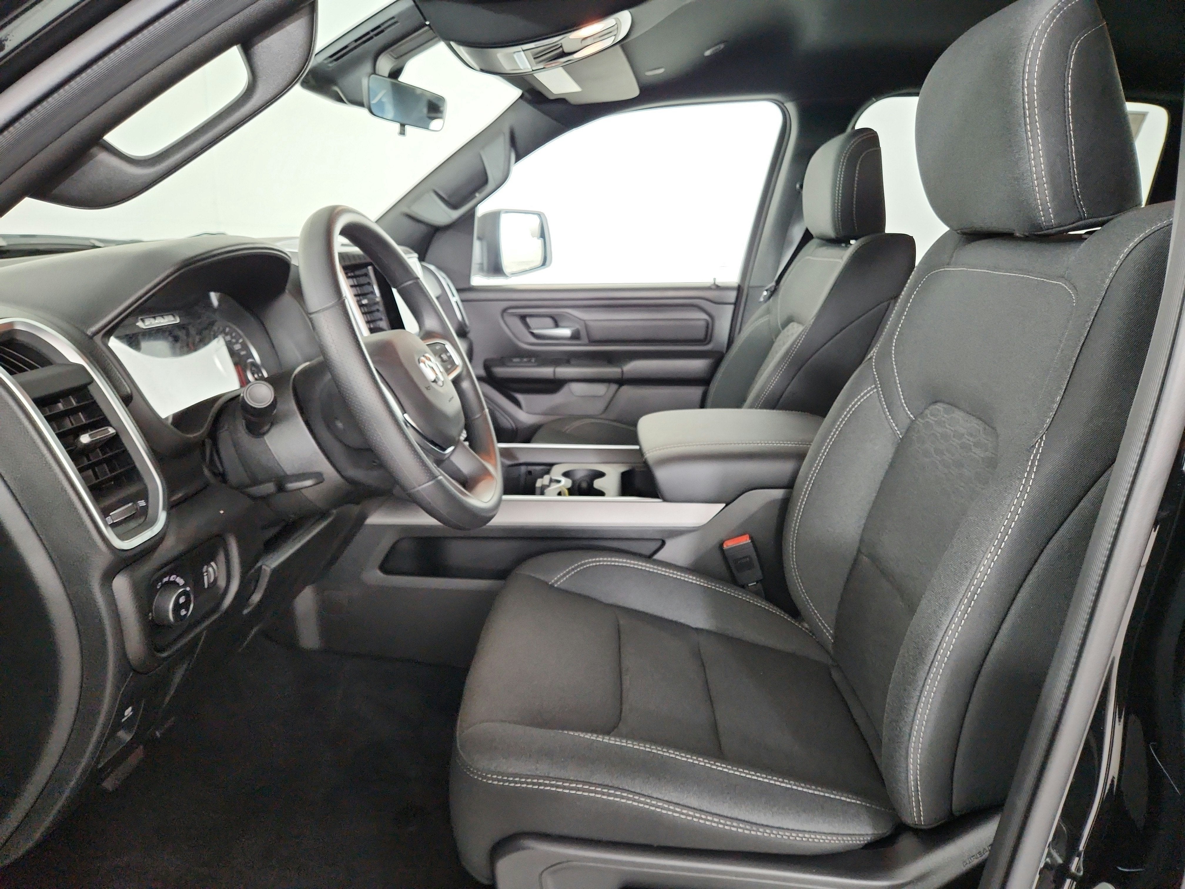 2026 RAM Ram 1500 Express 4x4 Crew Cab 5'7" Box