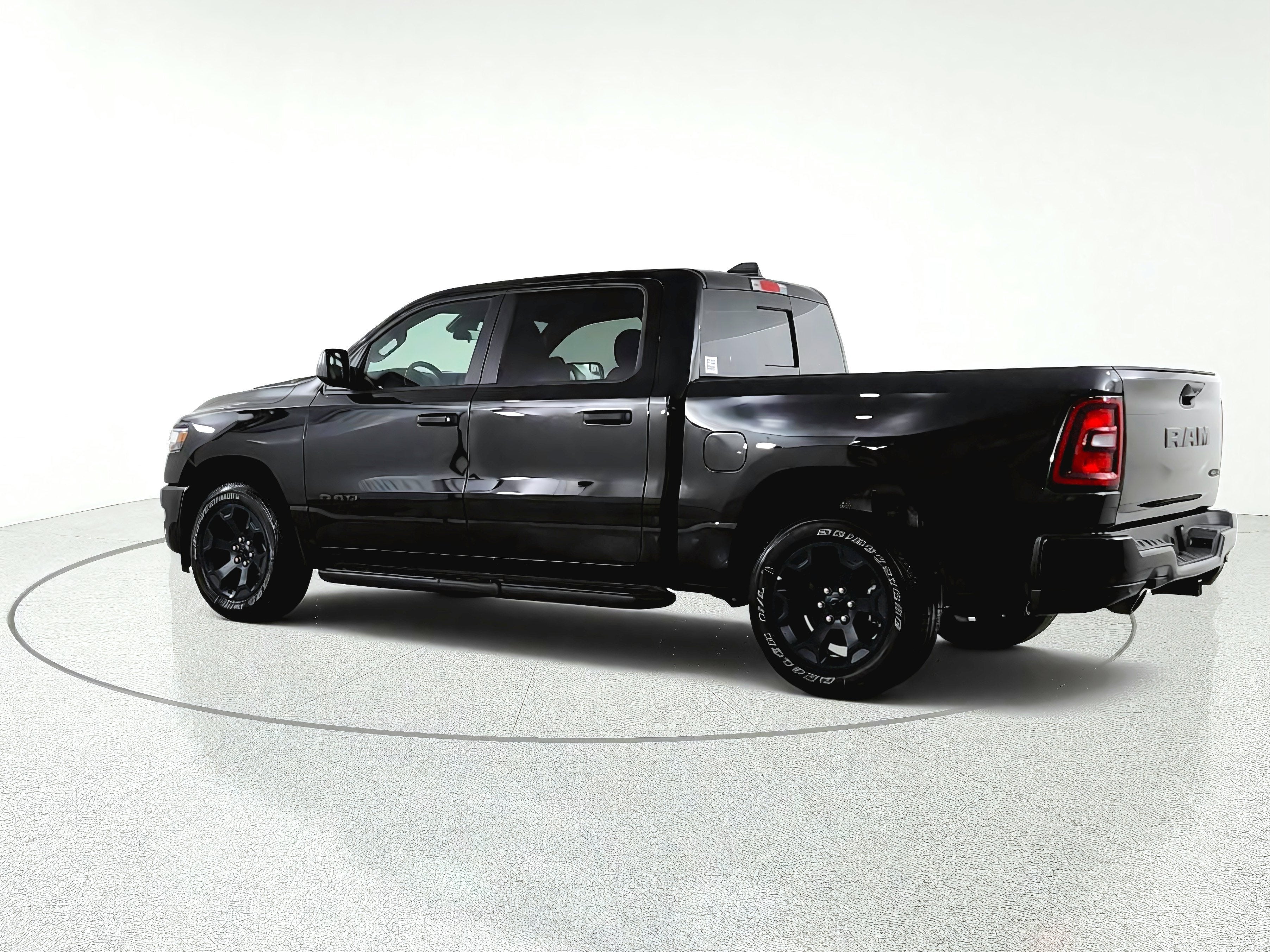 2026 RAM Ram 1500 Express 4x4 Crew Cab 5'7" Box