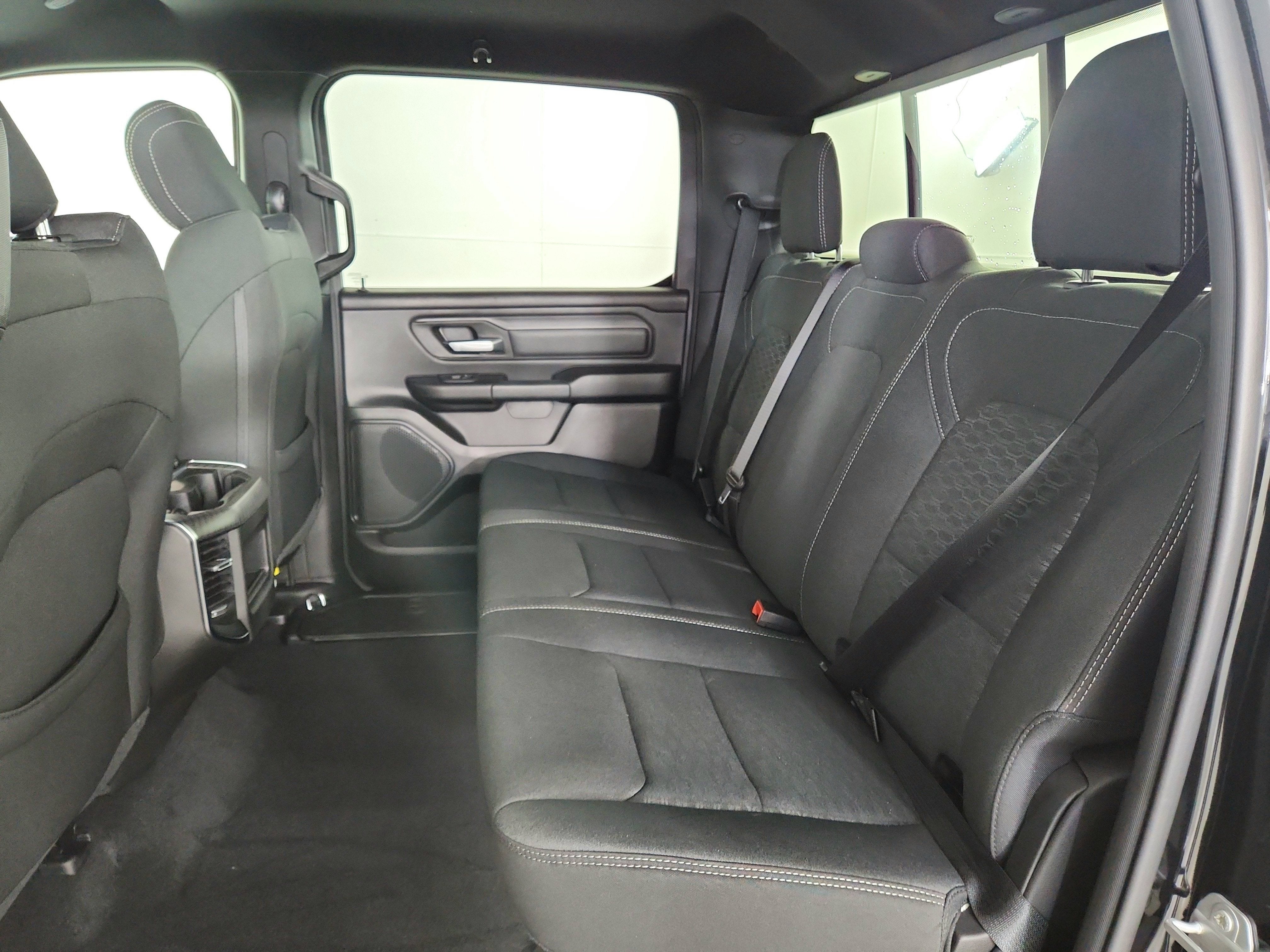 2026 RAM Ram 1500 RAM 1500 TRADESMAN CREW CAB 4X4 (144.5 IN WB 5 FT 7 IN BOX)