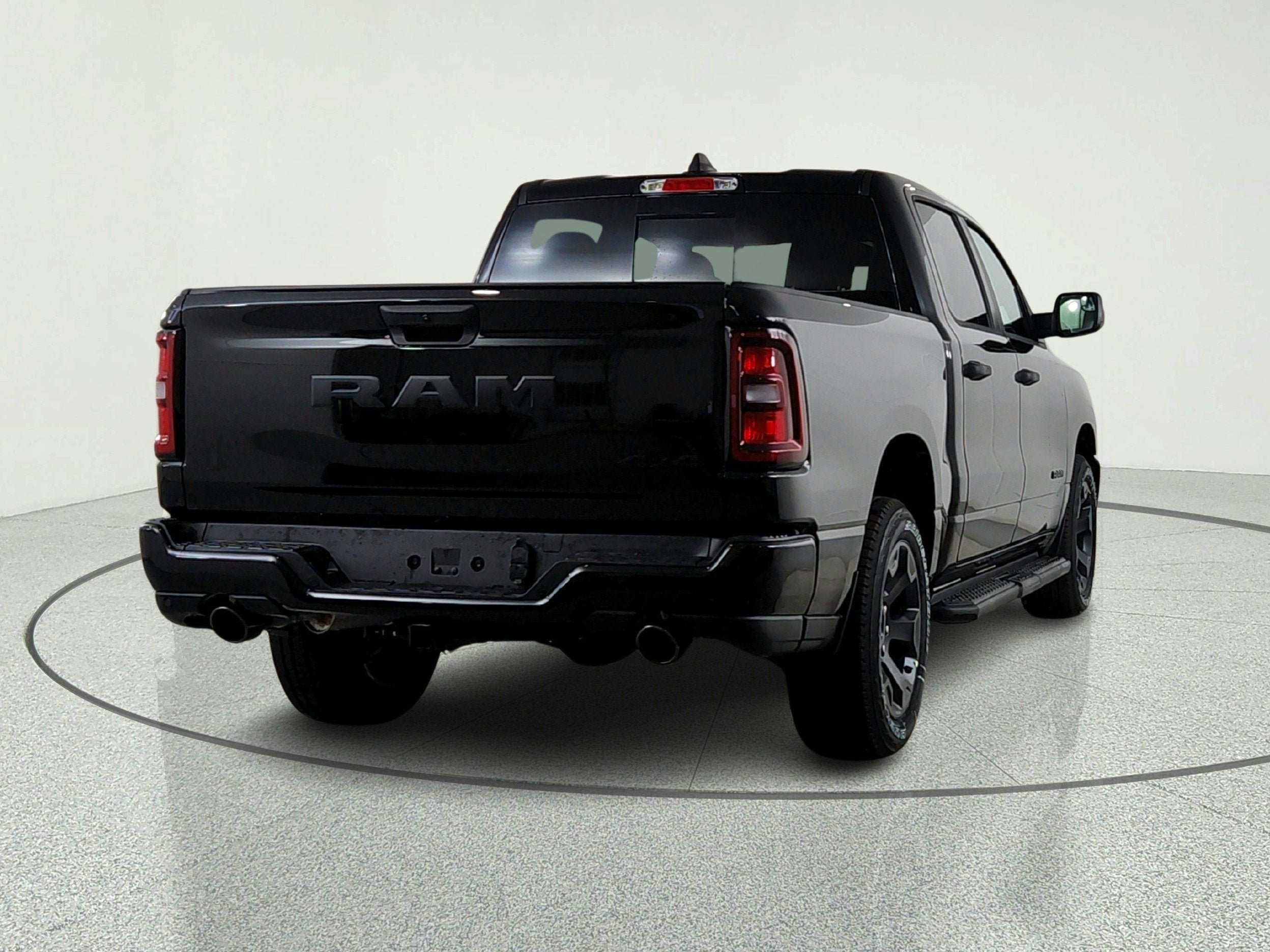 2026 RAM Ram 1500 RAM 1500 TRADESMAN CREW CAB 4X4 (144.5 IN WB 5 FT 7 IN BOX)