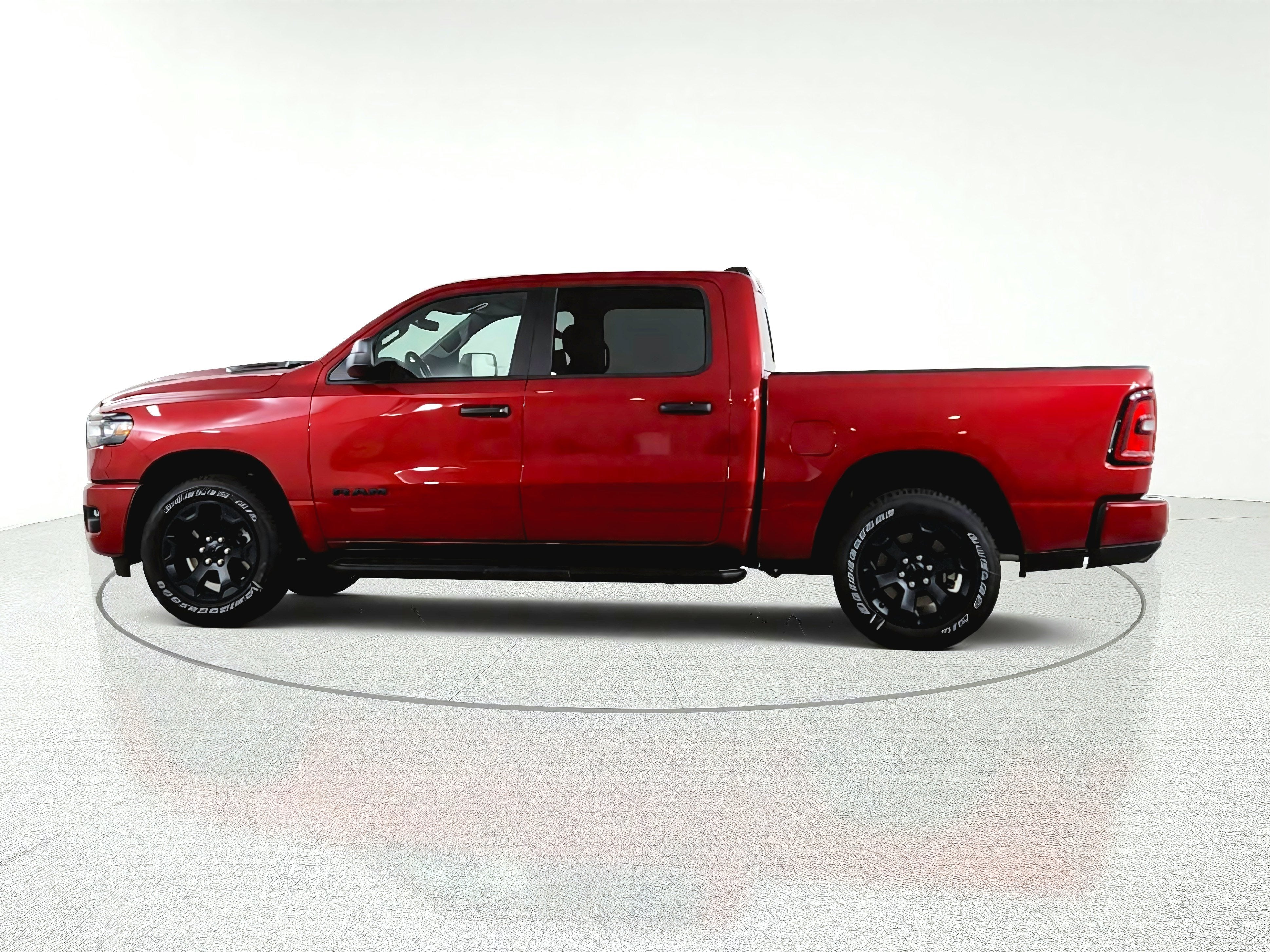 2026 RAM Ram 1500 Express 4x4 Crew Cab 5'7" Box