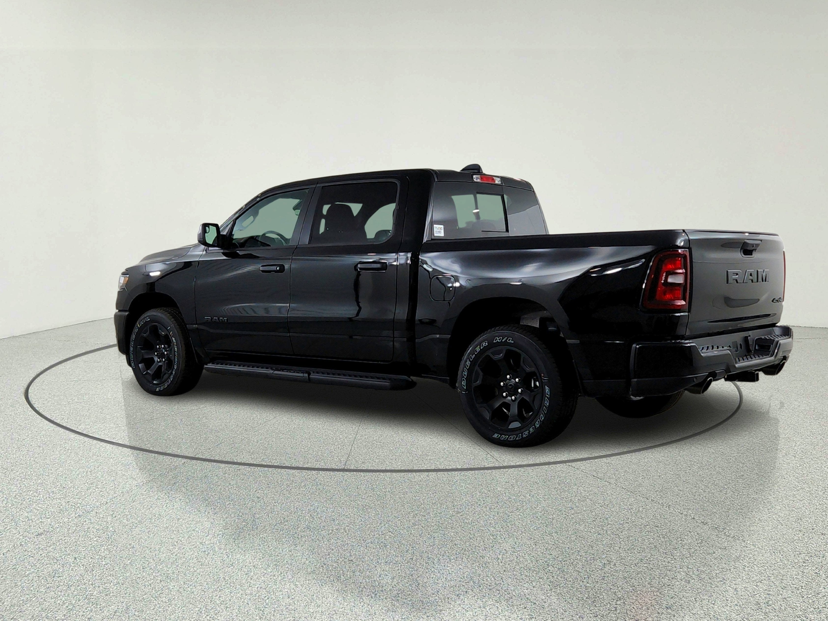 2026 RAM Ram 1500 RAM 1500 TRADESMAN CREW CAB 4X4 (144.5 IN WB 5 FT 7 IN BOX)