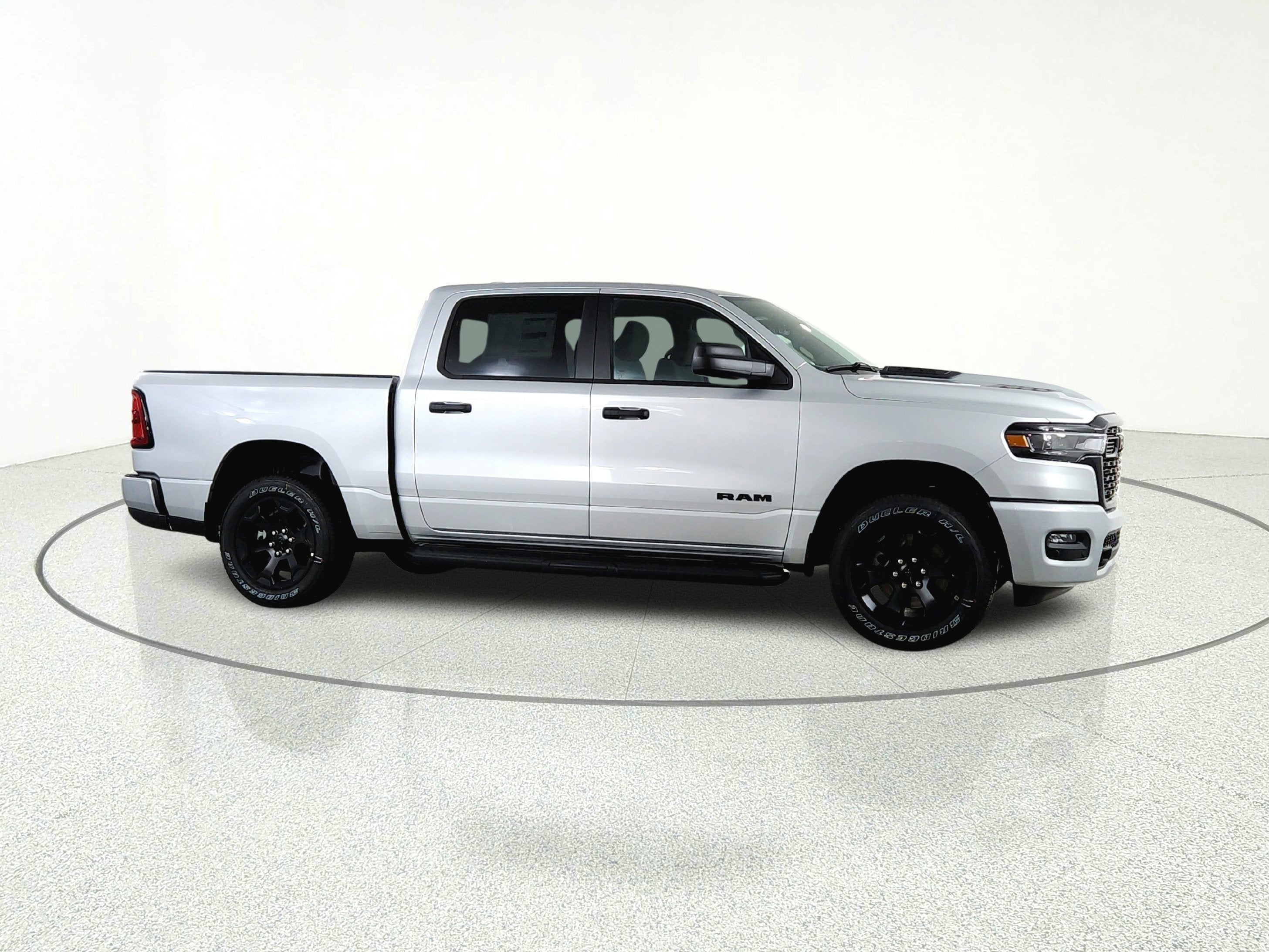 2026 RAM Ram 1500 RAM 1500 TRADESMAN CREW CAB 4X4 (144.5 IN WB 5 FT 7 IN BOX)
