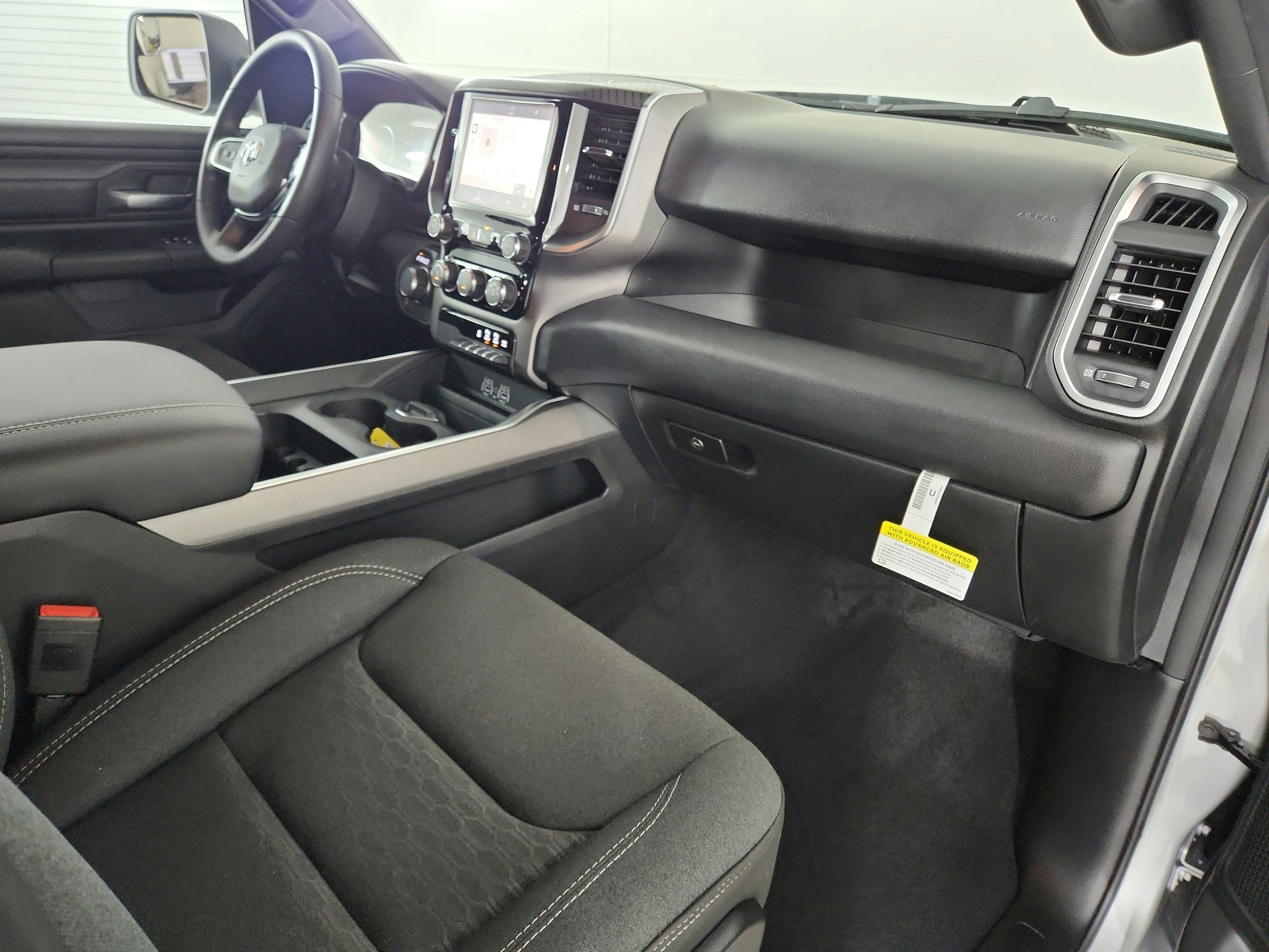 2026 RAM Ram 1500 RAM 1500 TRADESMAN CREW CAB 4X4 (144.5 IN WB 5 FT 7 IN BOX)