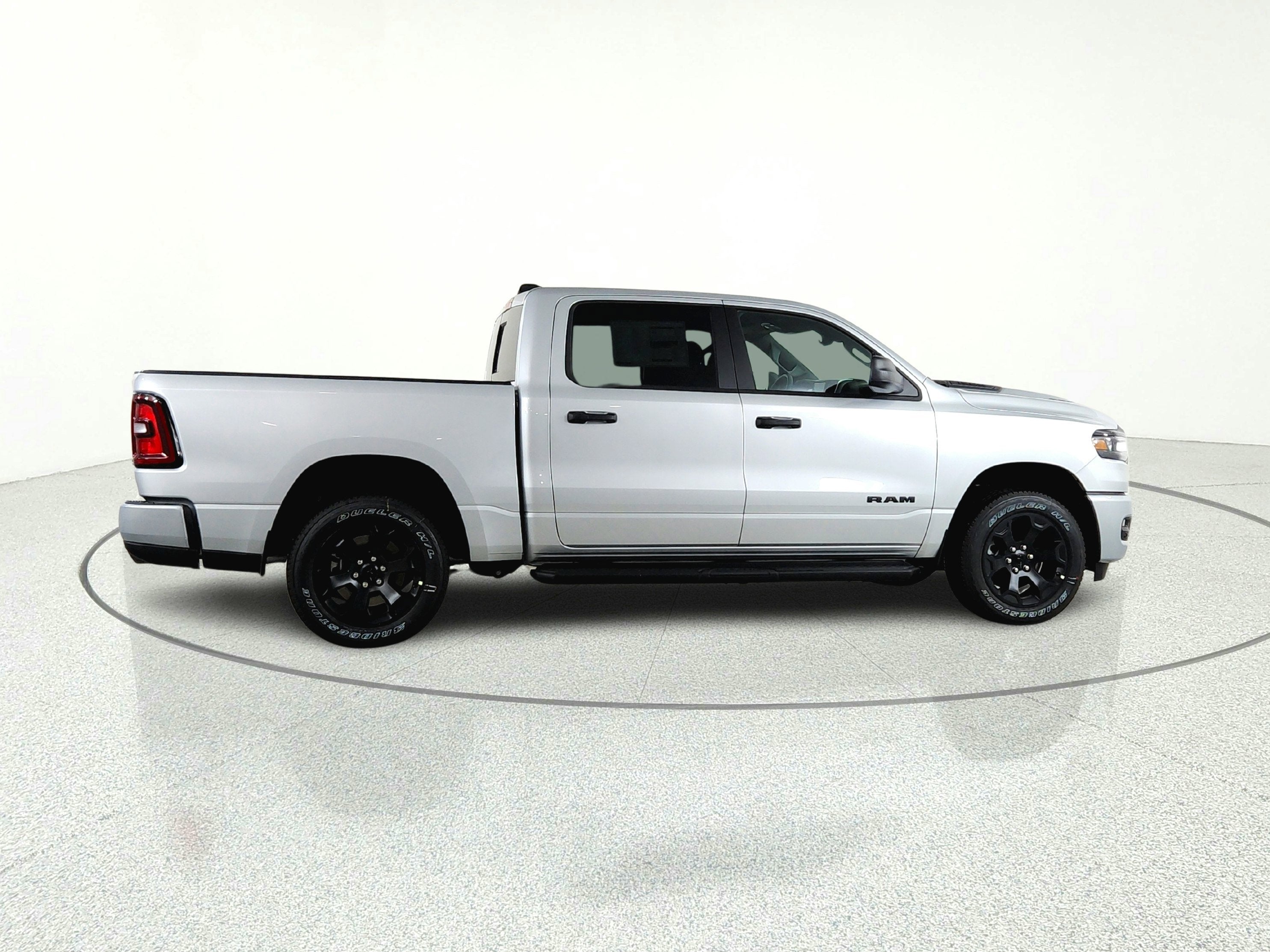 2026 RAM Ram 1500 RAM 1500 TRADESMAN CREW CAB 4X4 (144.5 IN WB 5 FT 7 IN BOX)