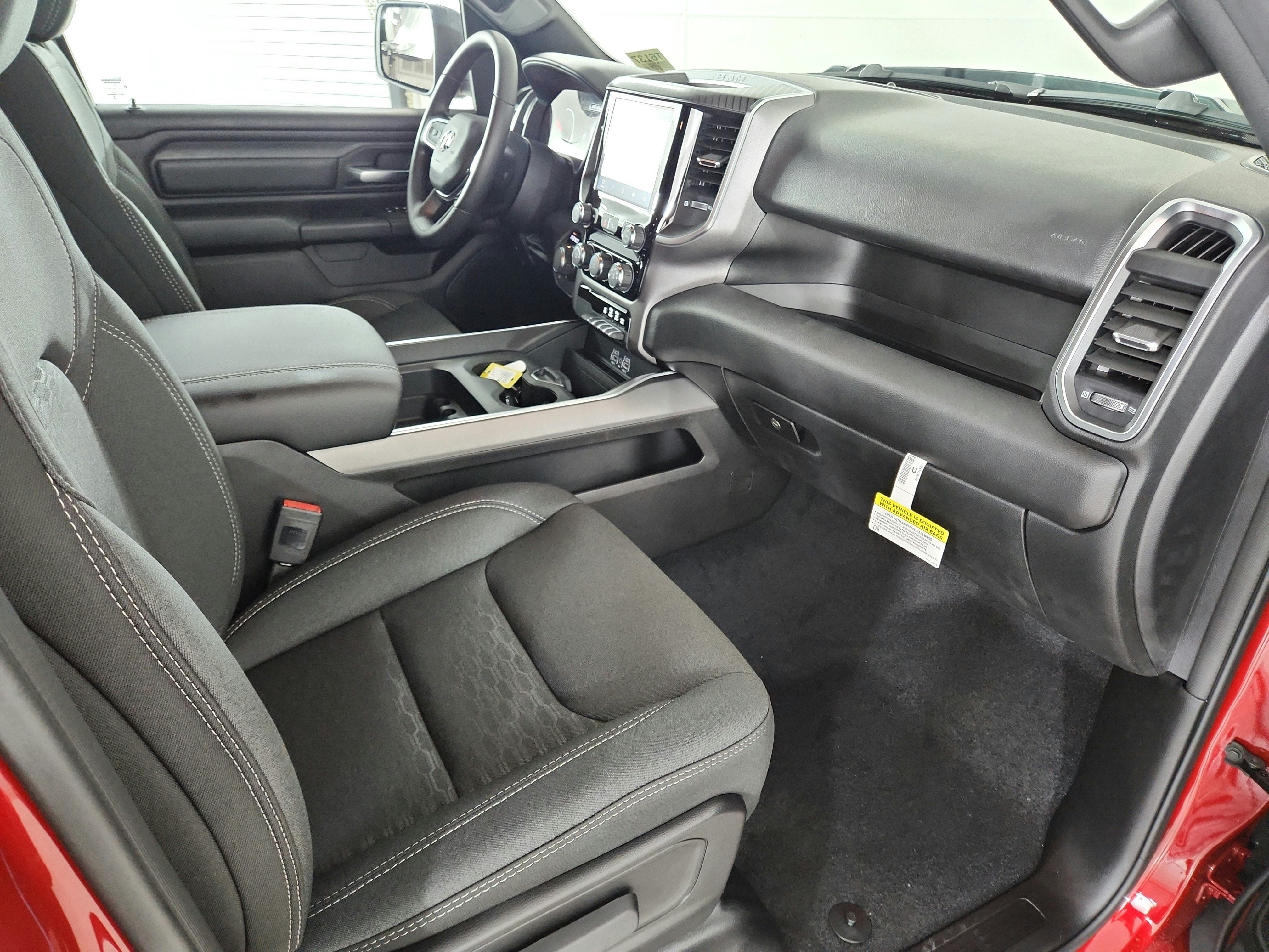 2026 RAM Ram 1500 Express 4x4 Crew Cab 5'7" Box