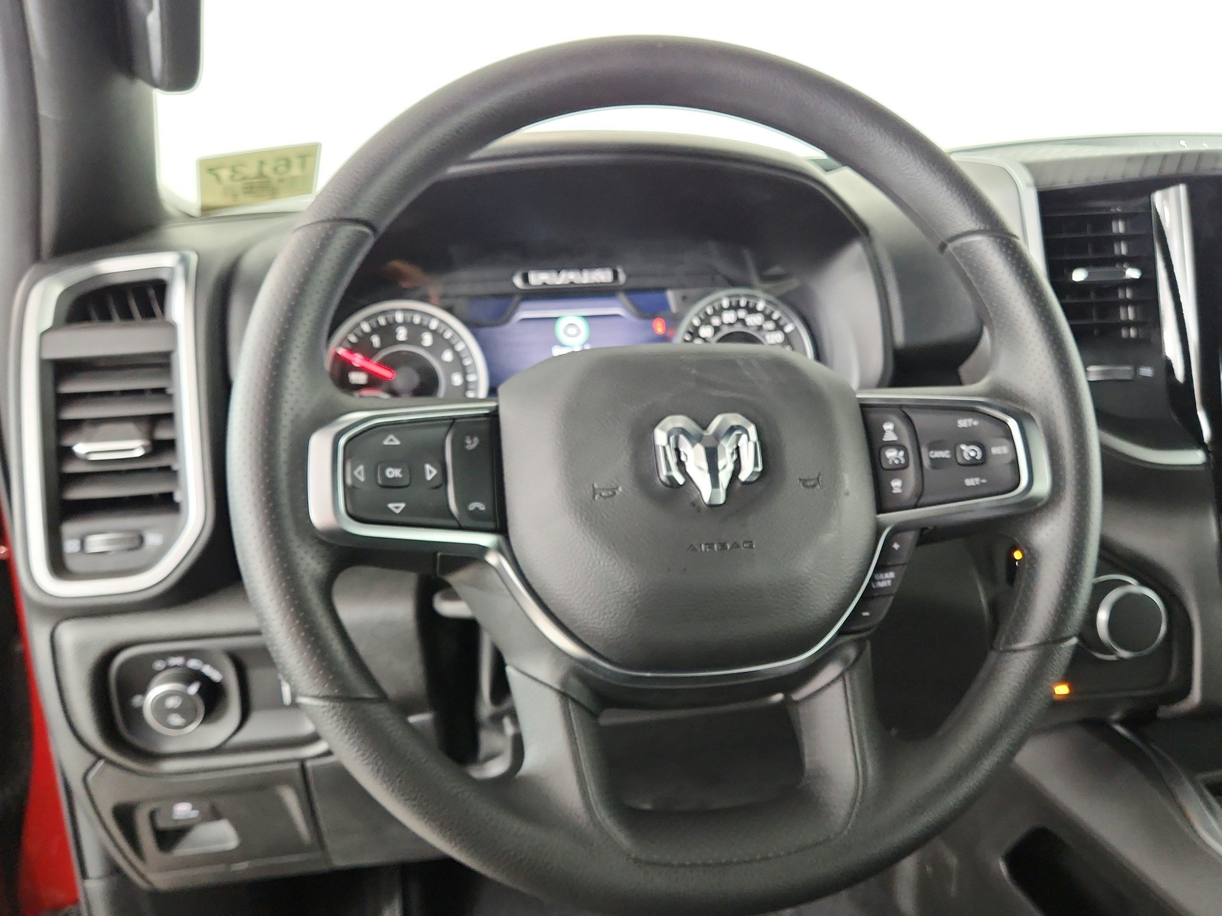 2026 RAM Ram 1500 Express 4x4 Crew Cab 5'7" Box