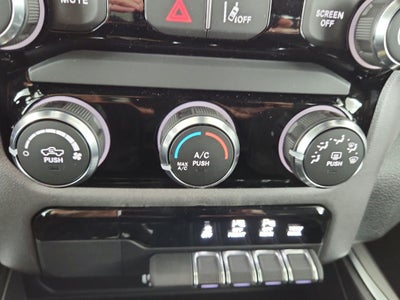2026 RAM Ram 1500 Express 4x4 Crew Cab 5'7" Box