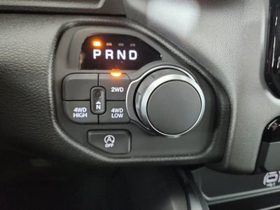 2026 RAM Ram 1500 Express 4x4 Crew Cab 5'7" Box