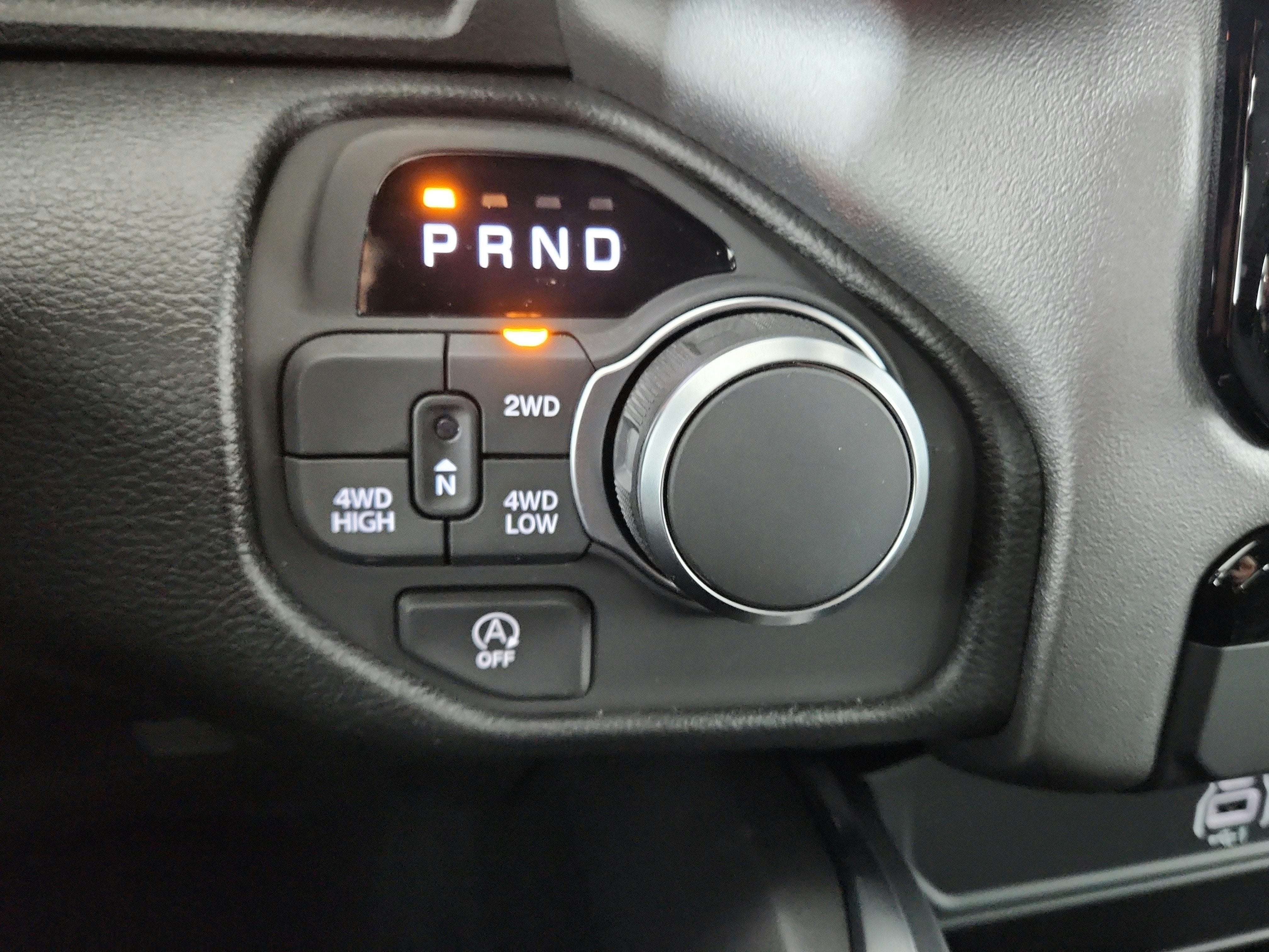 2026 RAM Ram 1500 Express 4x4 Crew Cab 5'7" Box