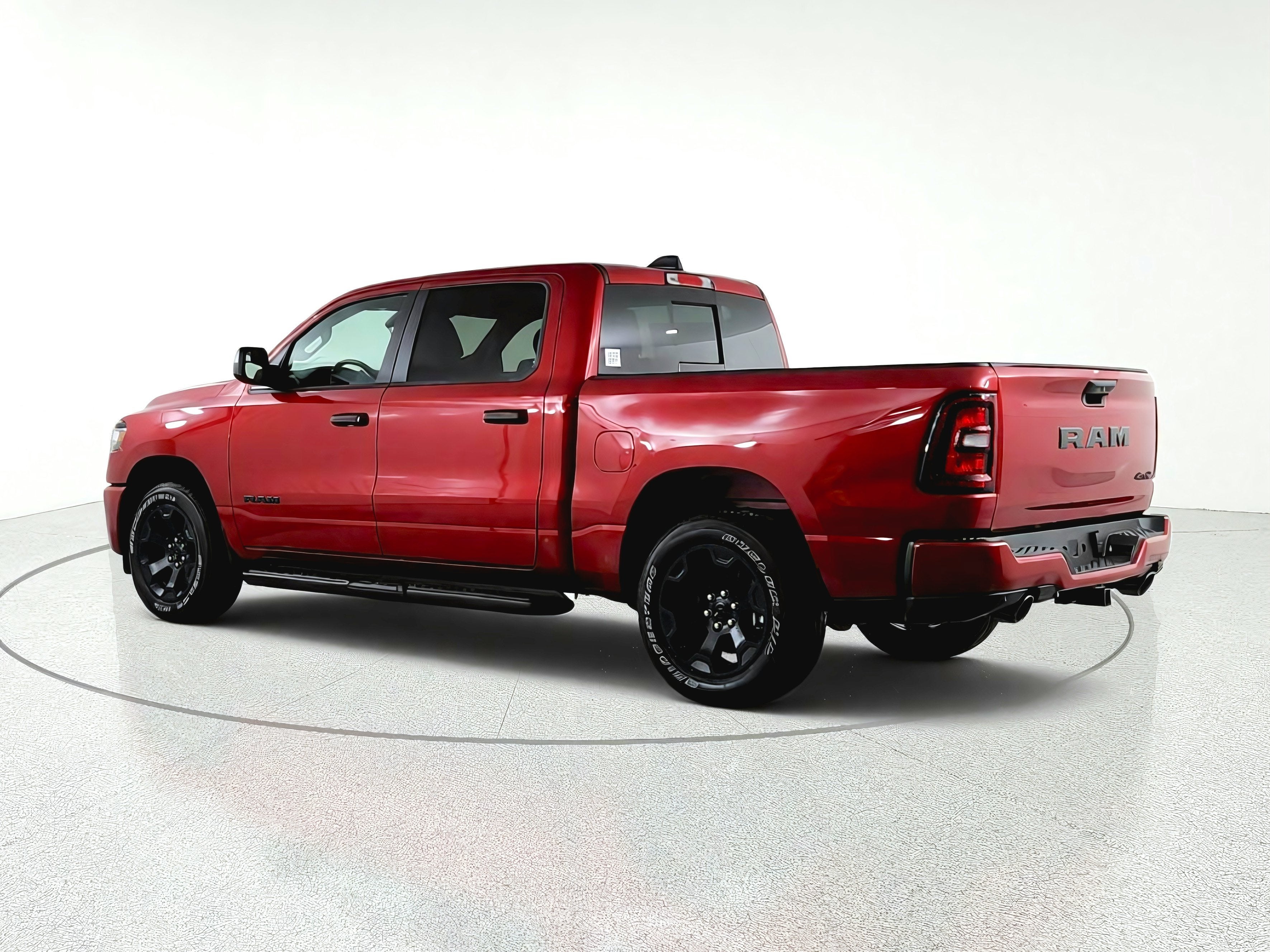 2026 RAM Ram 1500 Express 4x4 Crew Cab 5'7" Box