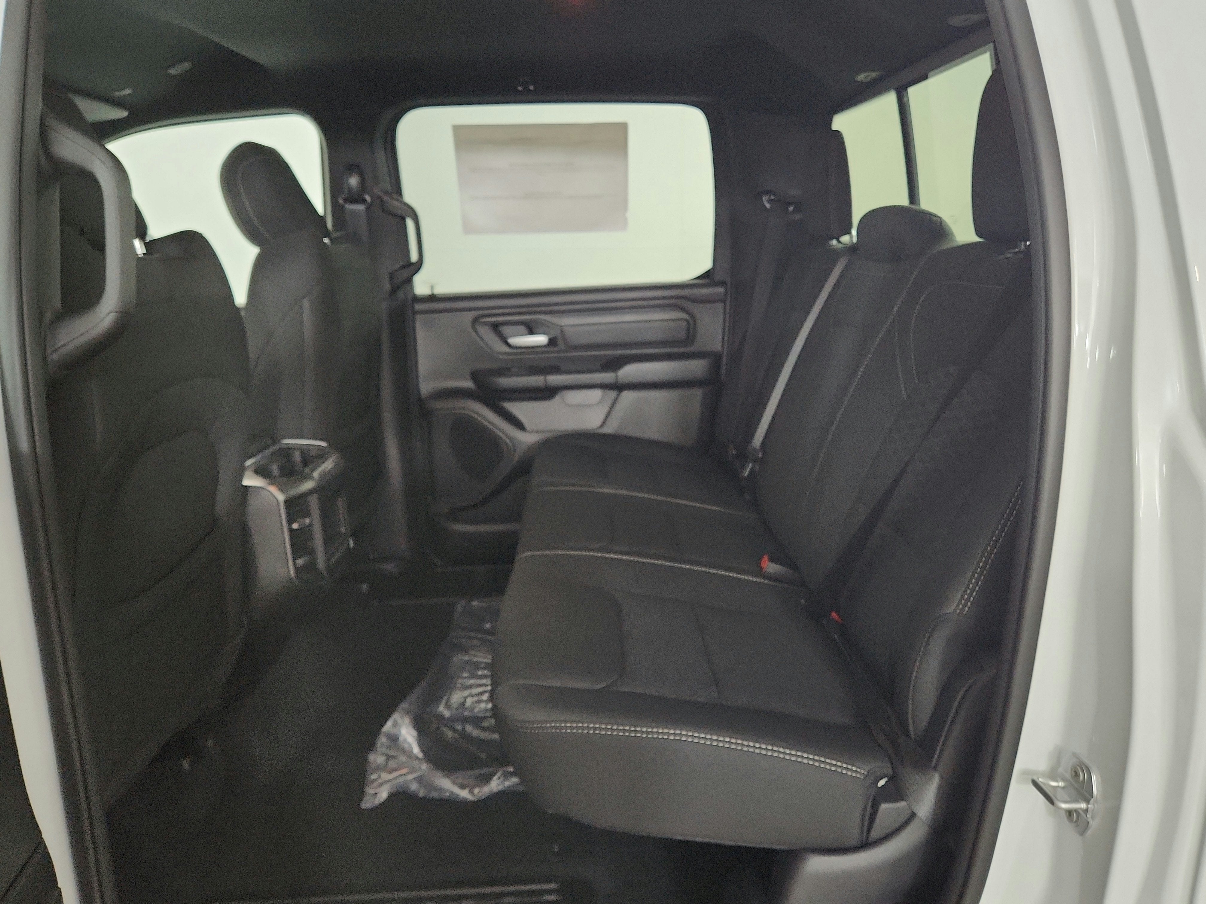 2026 RAM Ram 1500 Express 4x4 Crew Cab 5'7" Box