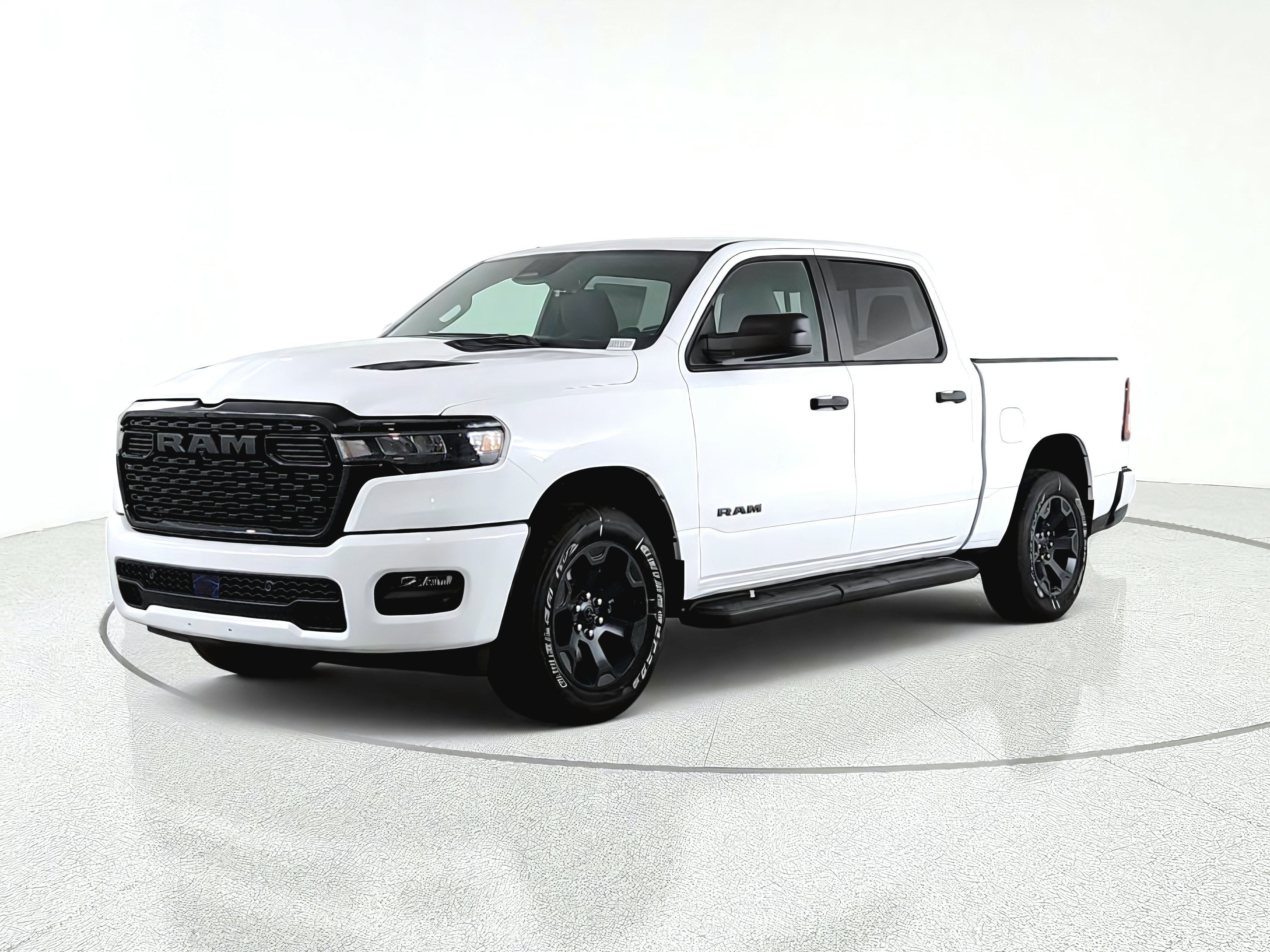 2026 RAM Ram 1500 Express 4x4 Crew Cab 5'7" Box