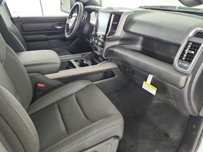 2026 RAM Ram 1500 Express 4x4 Crew Cab 5'7" Box