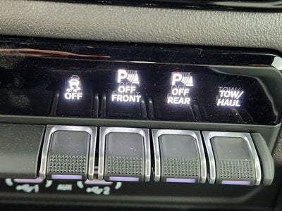 2026 RAM Ram 1500 Express 4x4 Crew Cab 5'7" Box