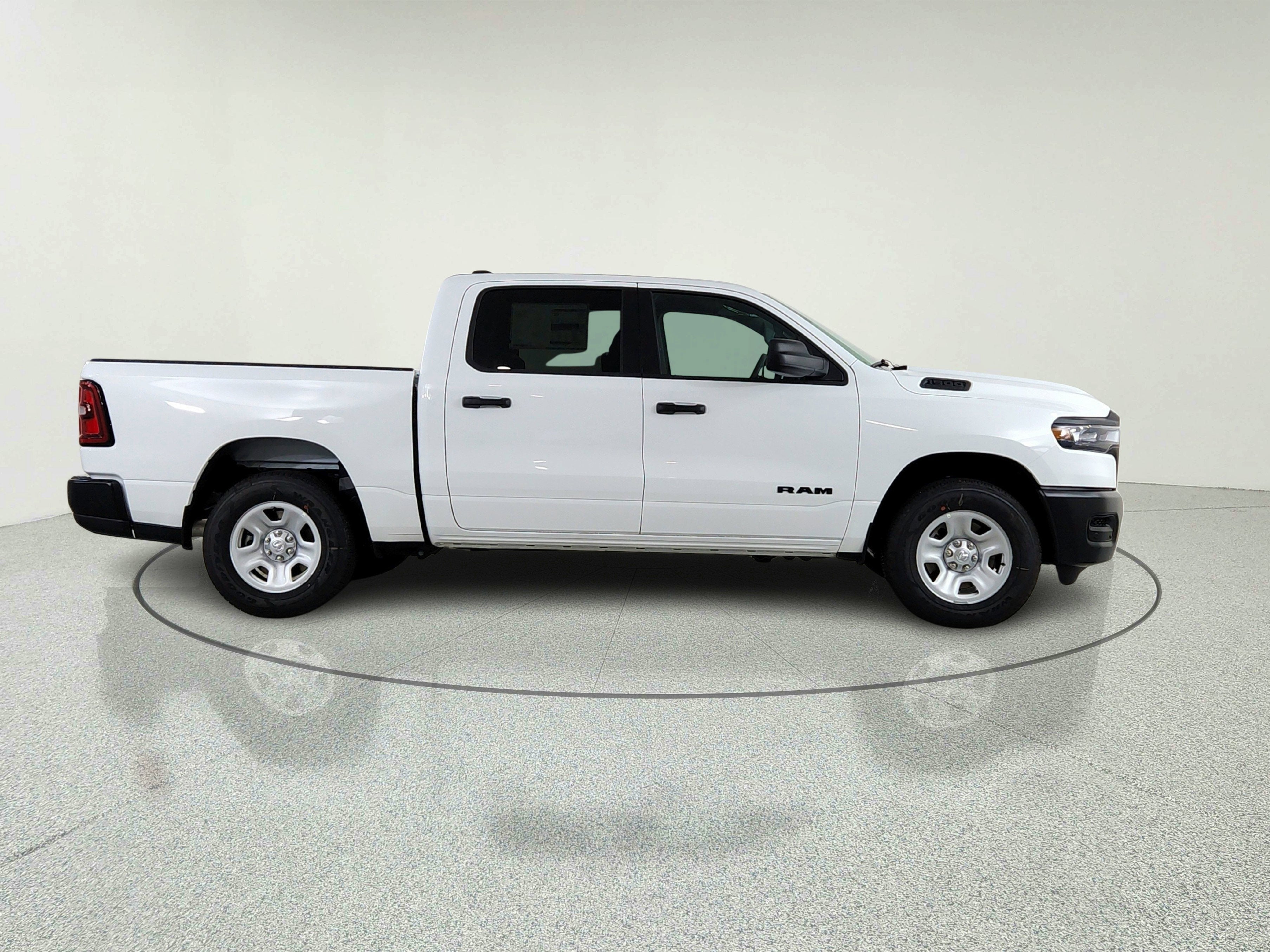 2026 RAM Ram 1500 RAM 1500 TRADESMAN CREW CAB 4X4 (144.5 IN WB 5 FT 7 IN BOX)