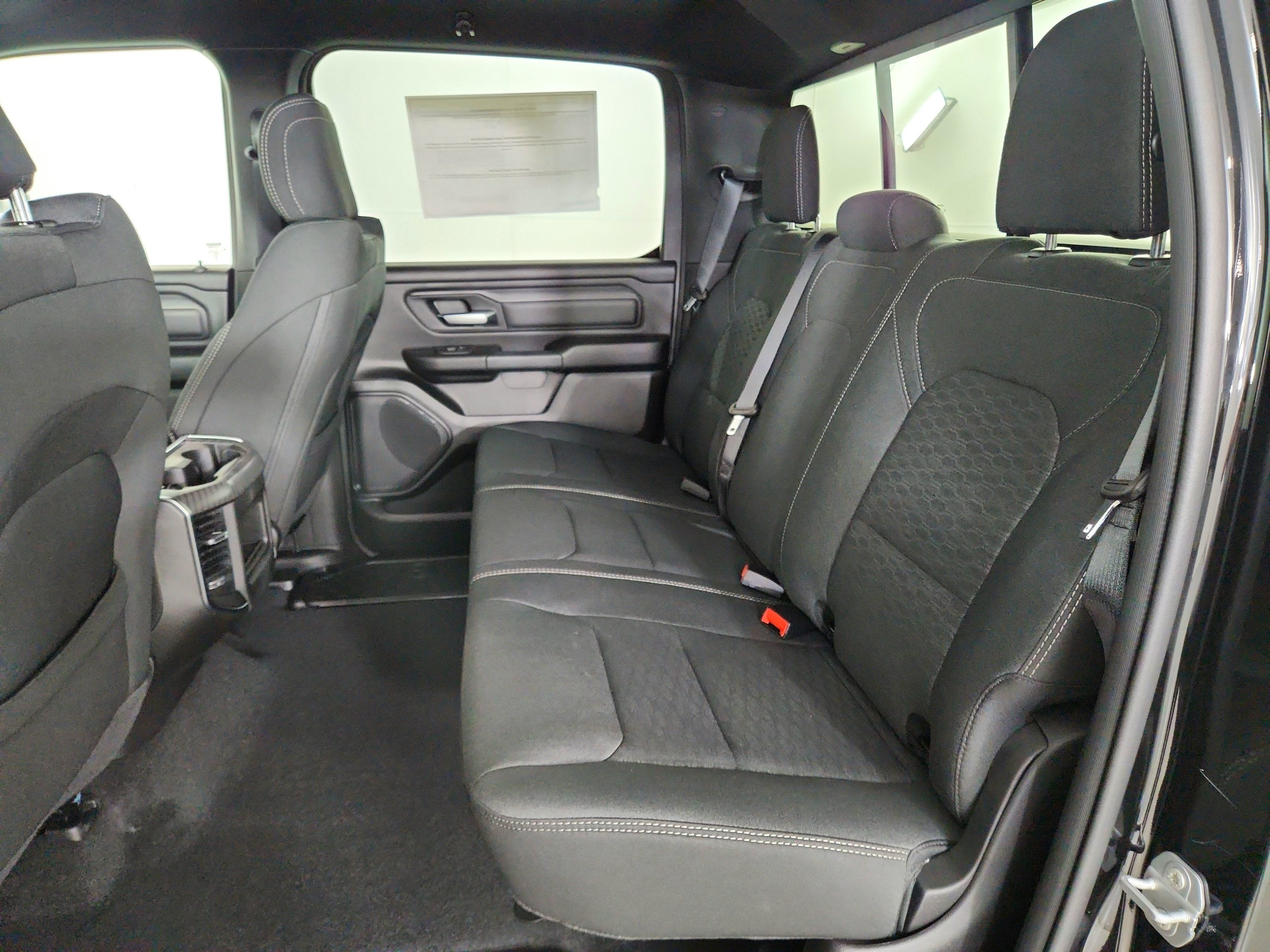 2026 RAM Ram 1500 RAM 1500 TRADESMAN CREW CAB 4X4 (144.5 IN WB 5 FT 7 IN BOX)