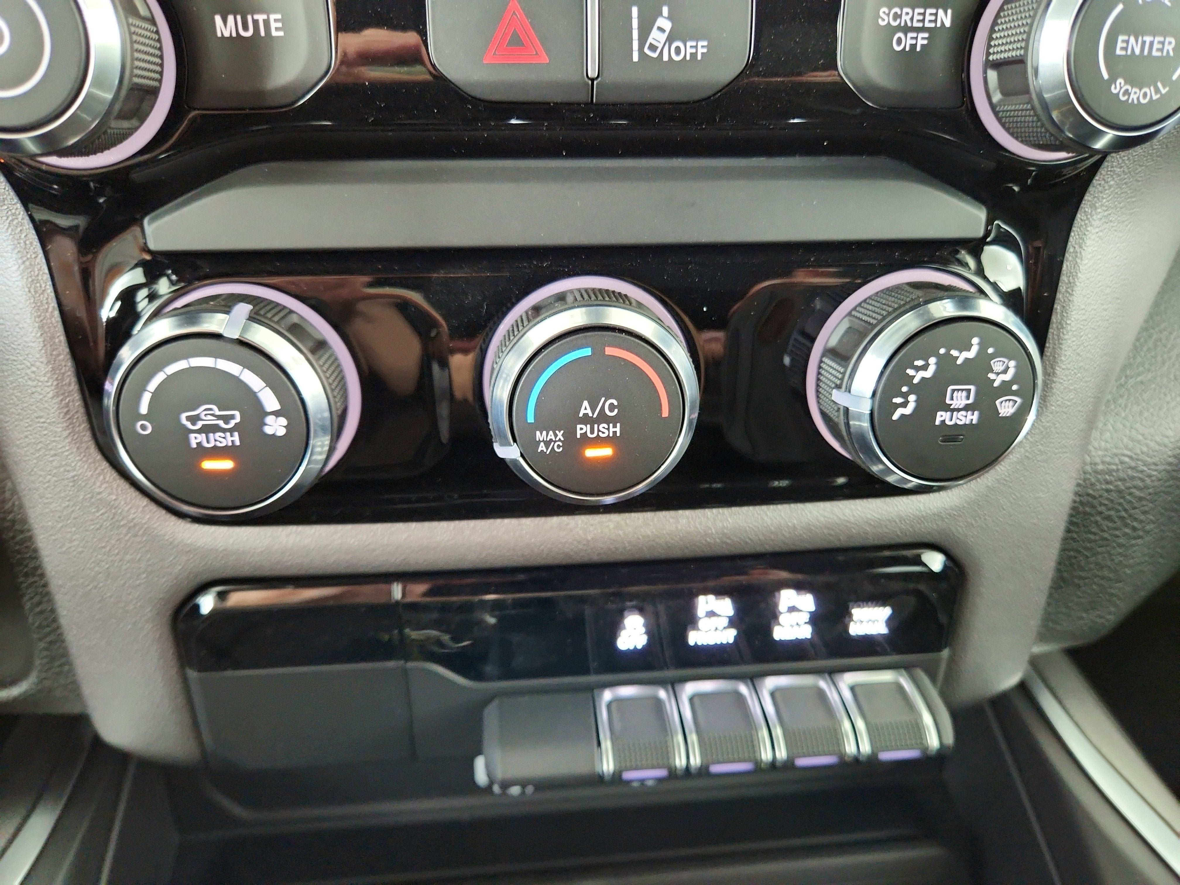 2026 RAM Ram 1500 RAM 1500 TRADESMAN CREW CAB 4X4 (144.5 IN WB 5 FT 7 IN BOX)