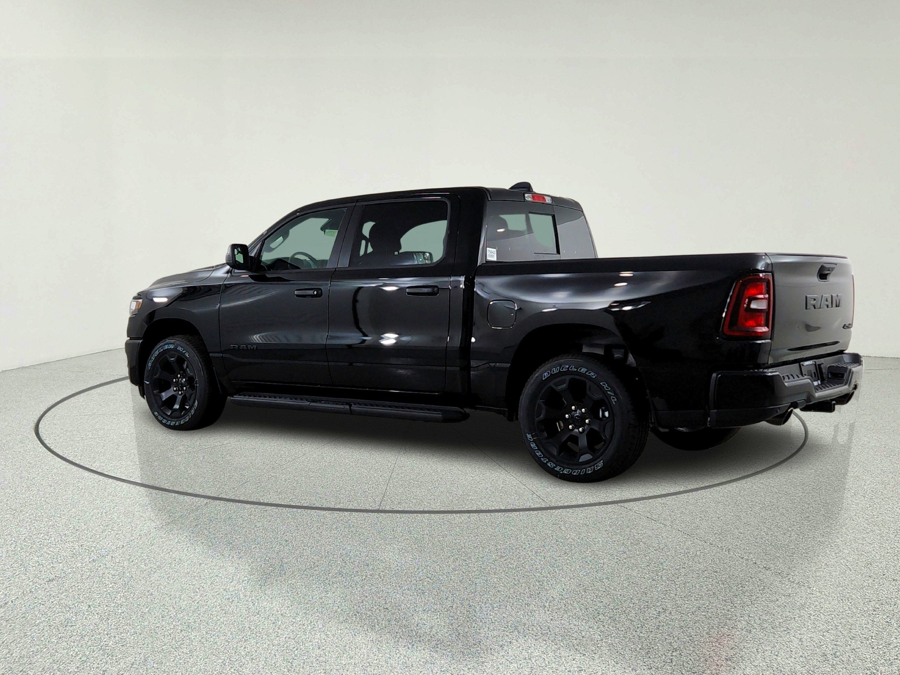 2026 RAM Ram 1500 RAM 1500 TRADESMAN CREW CAB 4X4 (144.5 IN WB 5 FT 7 IN BOX)