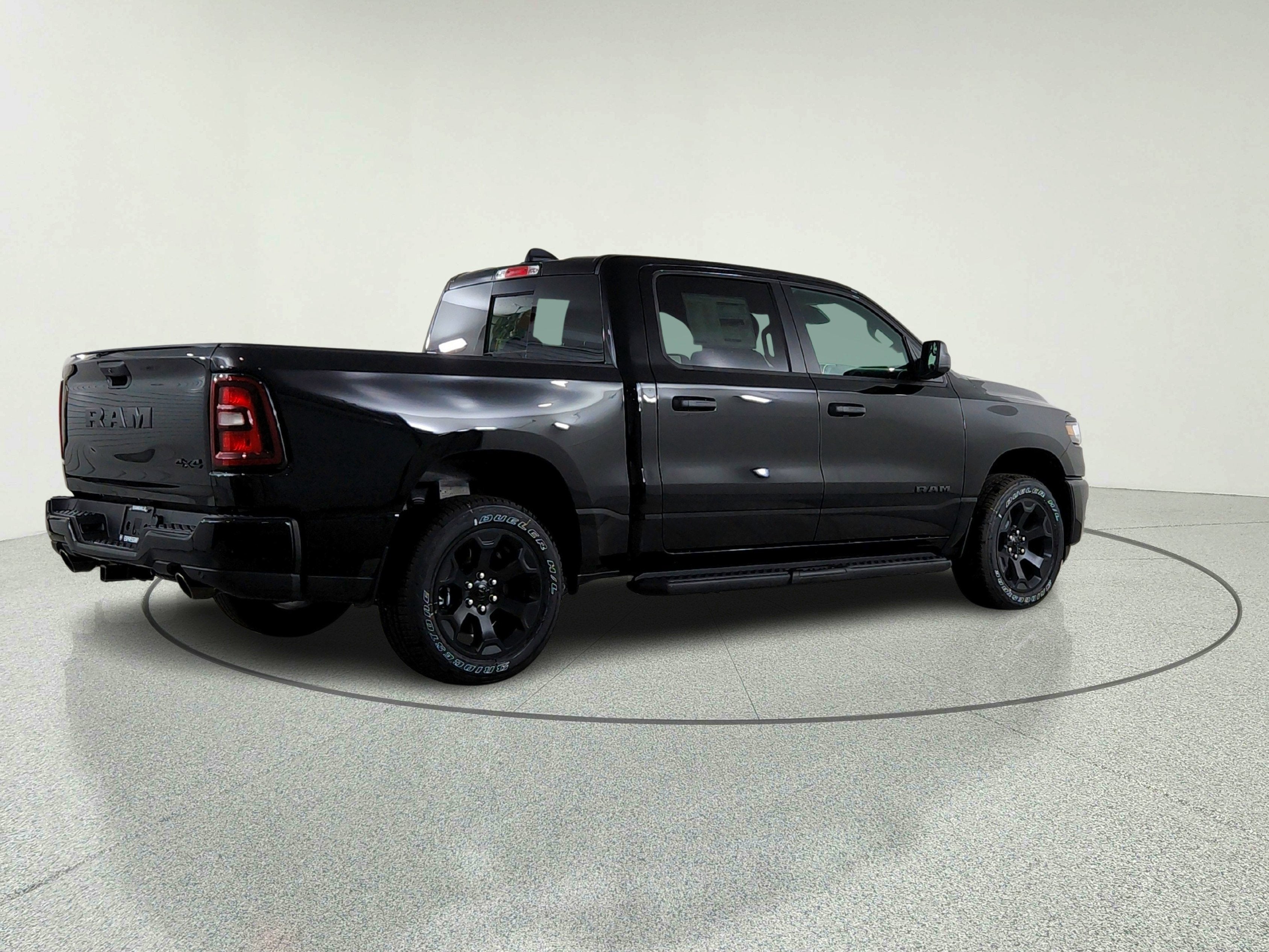 2026 RAM Ram 1500 RAM 1500 TRADESMAN CREW CAB 4X4 (144.5 IN WB 5 FT 7 IN BOX)