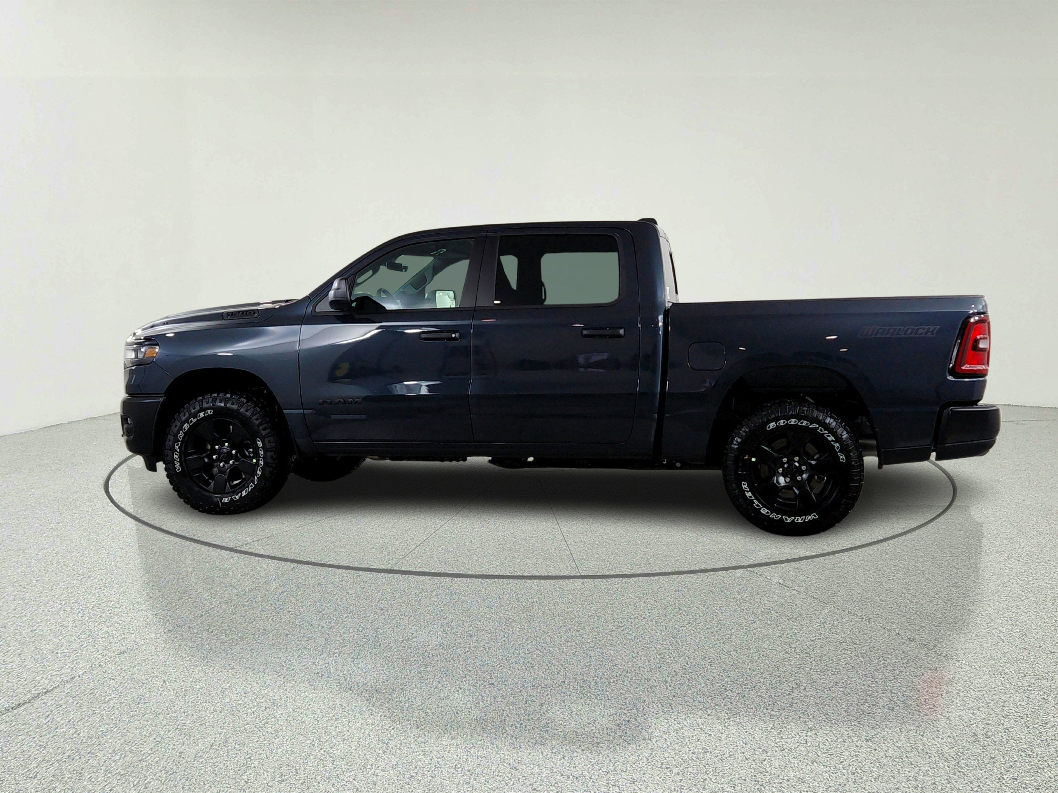 2026 RAM Ram 1500 RAM 1500 TRADESMAN CREW CAB 4X4 (144.5 IN WB 5 FT 7 IN BOX)