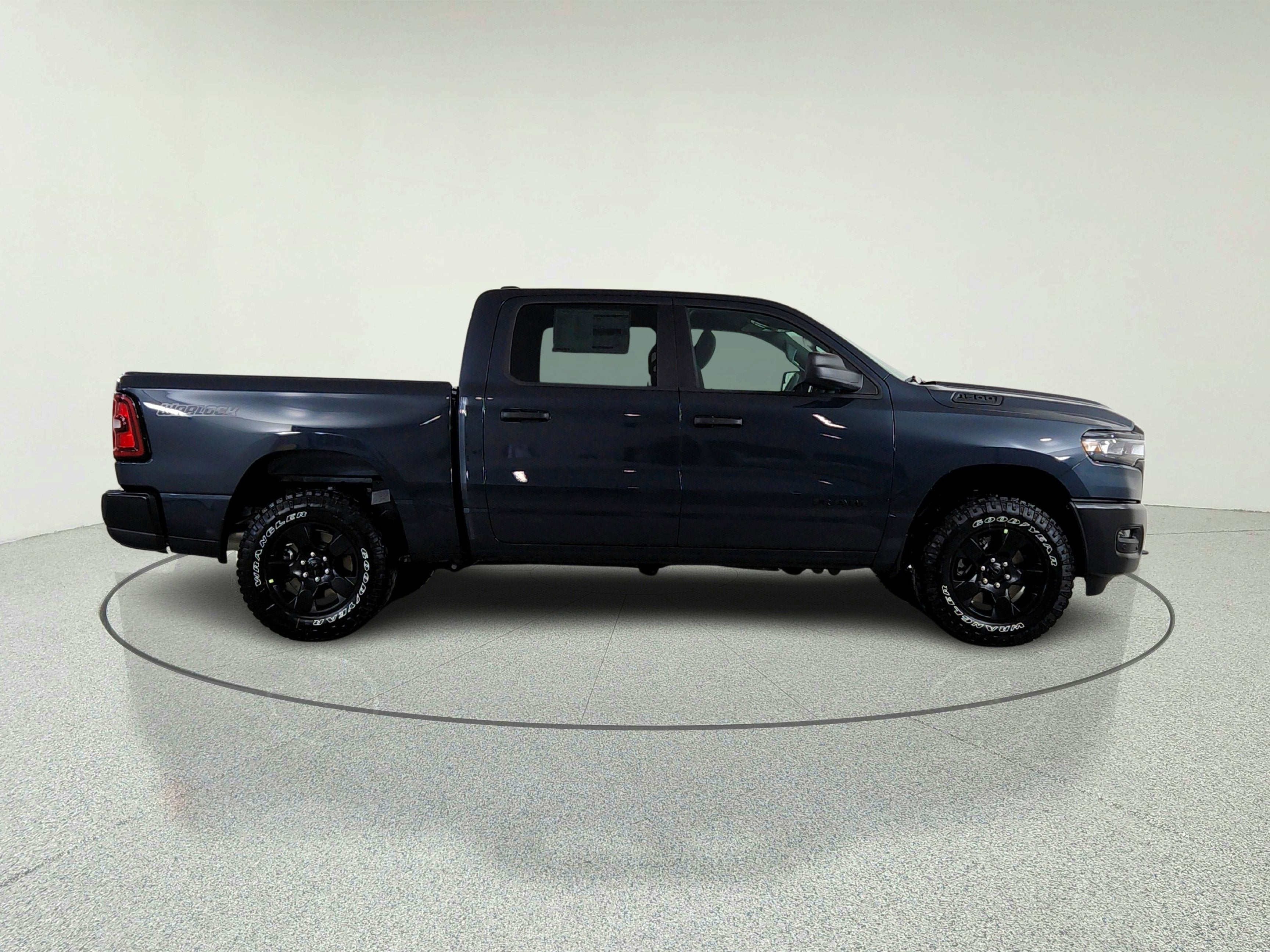 2026 RAM Ram 1500 RAM 1500 TRADESMAN CREW CAB 4X4 (144.5 IN WB 5 FT 7 IN BOX)