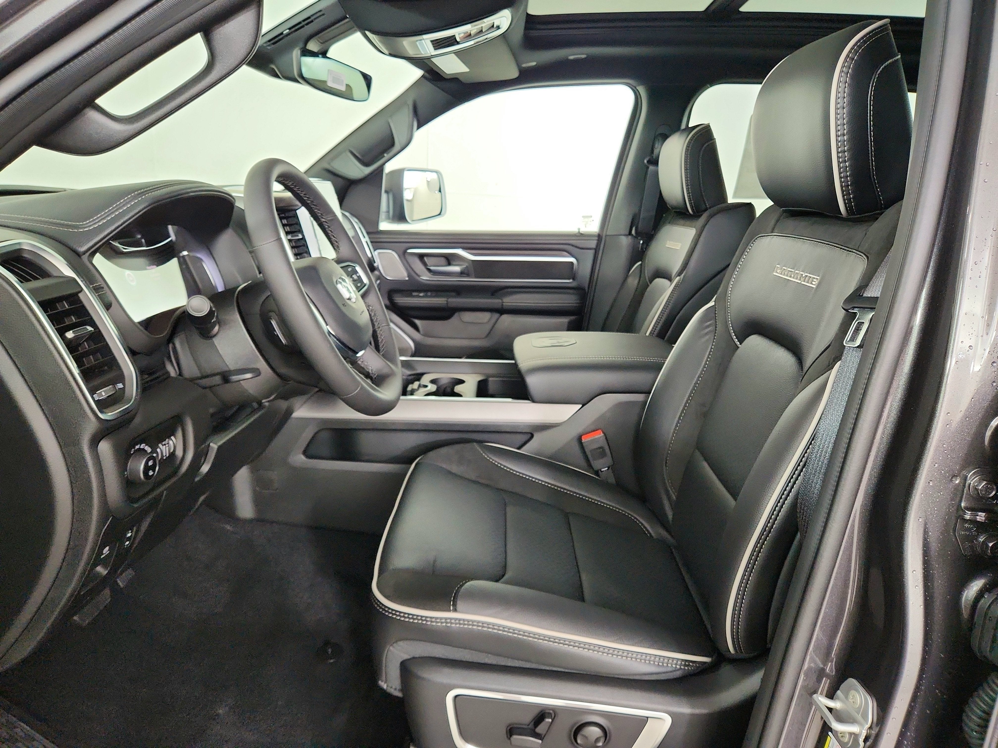 2026 RAM Ram 1500 Laramie
