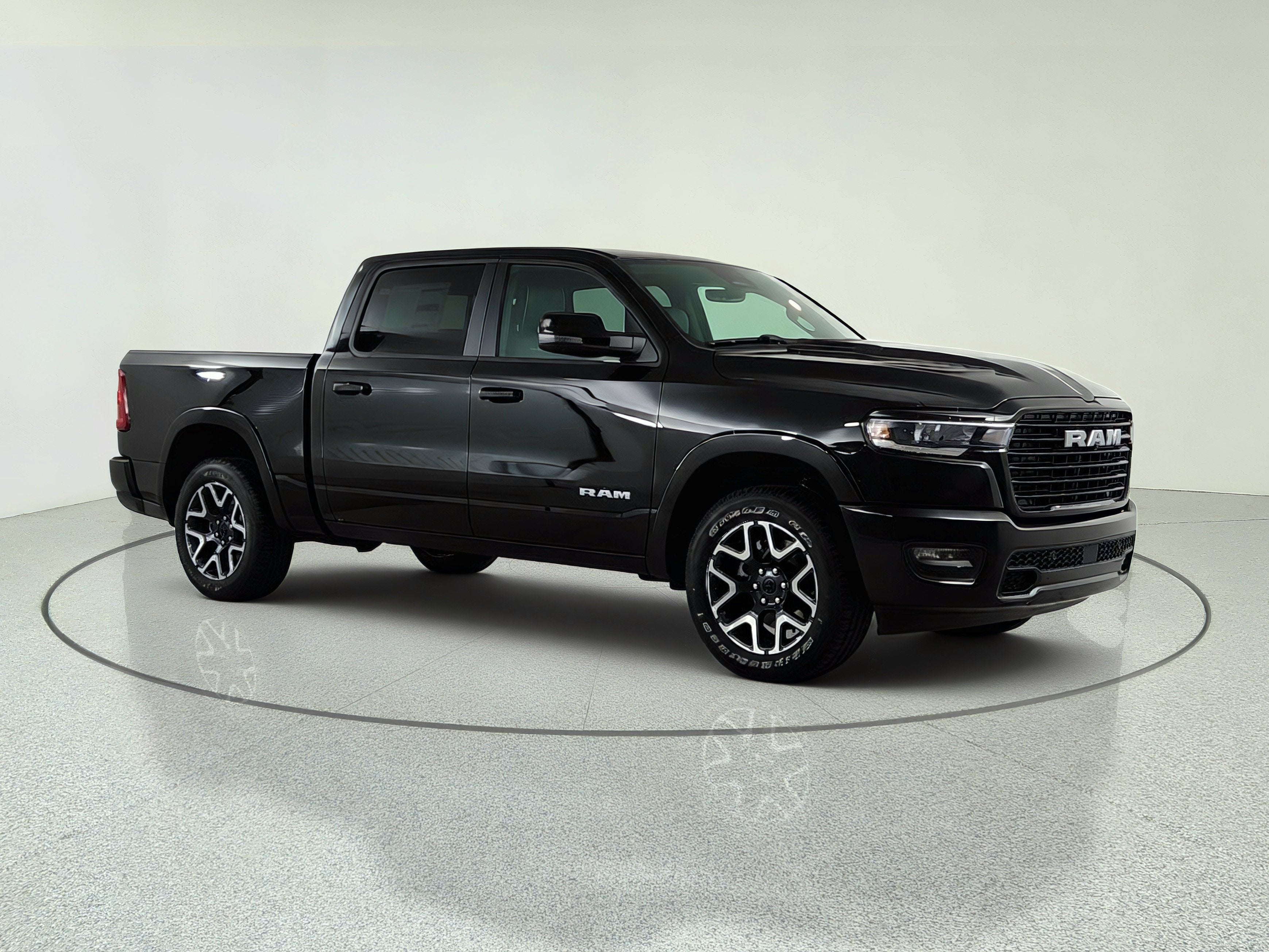 2026 RAM Ram 1500 RAM 1500 LARAMIE CREW CAB 4X4 (144.5 IN WB 5 FT 7 IN BOX)