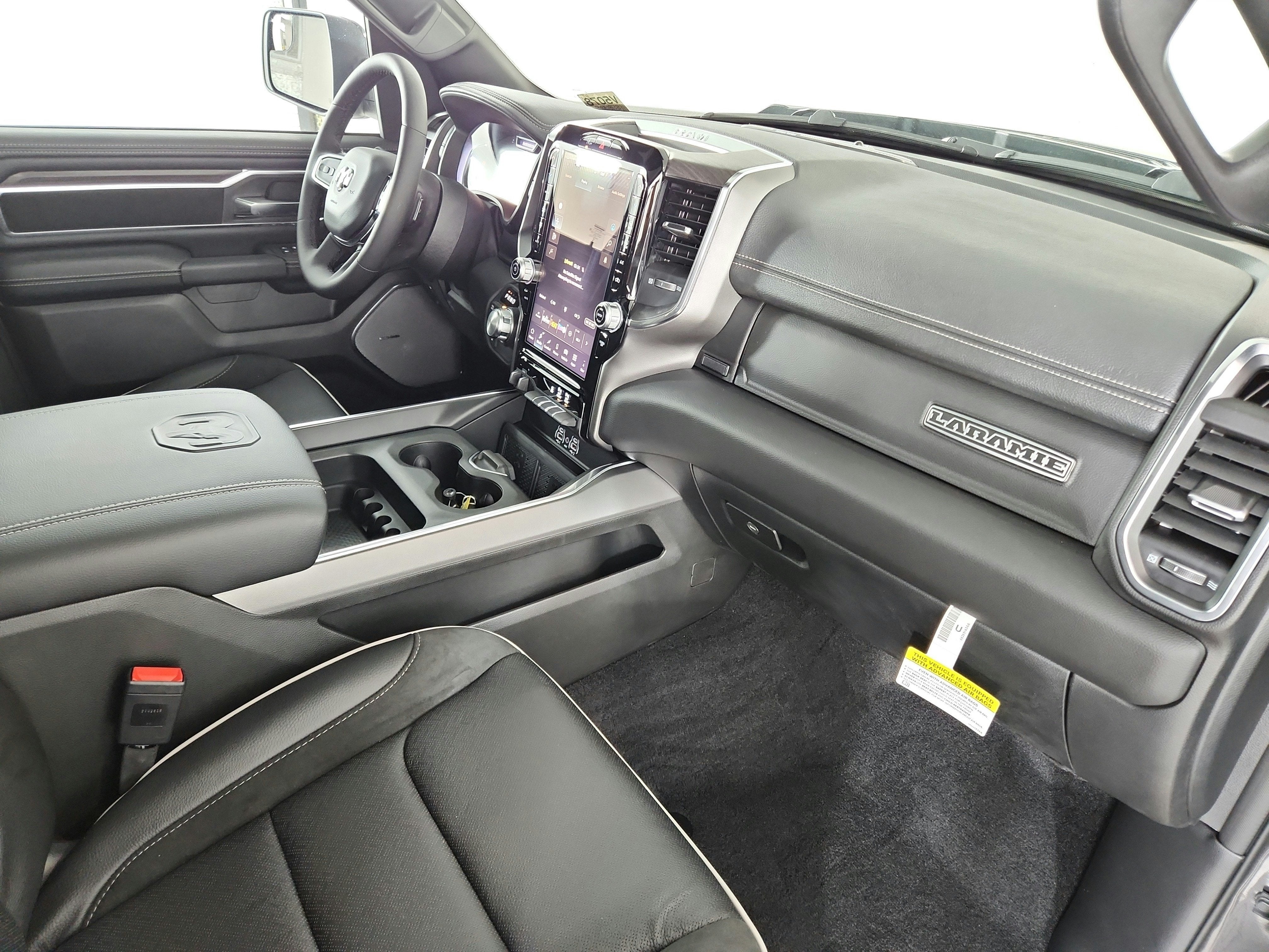 2027 RAM Ram 1500 Laramie 4x4 Crew Cab 5'7" Box