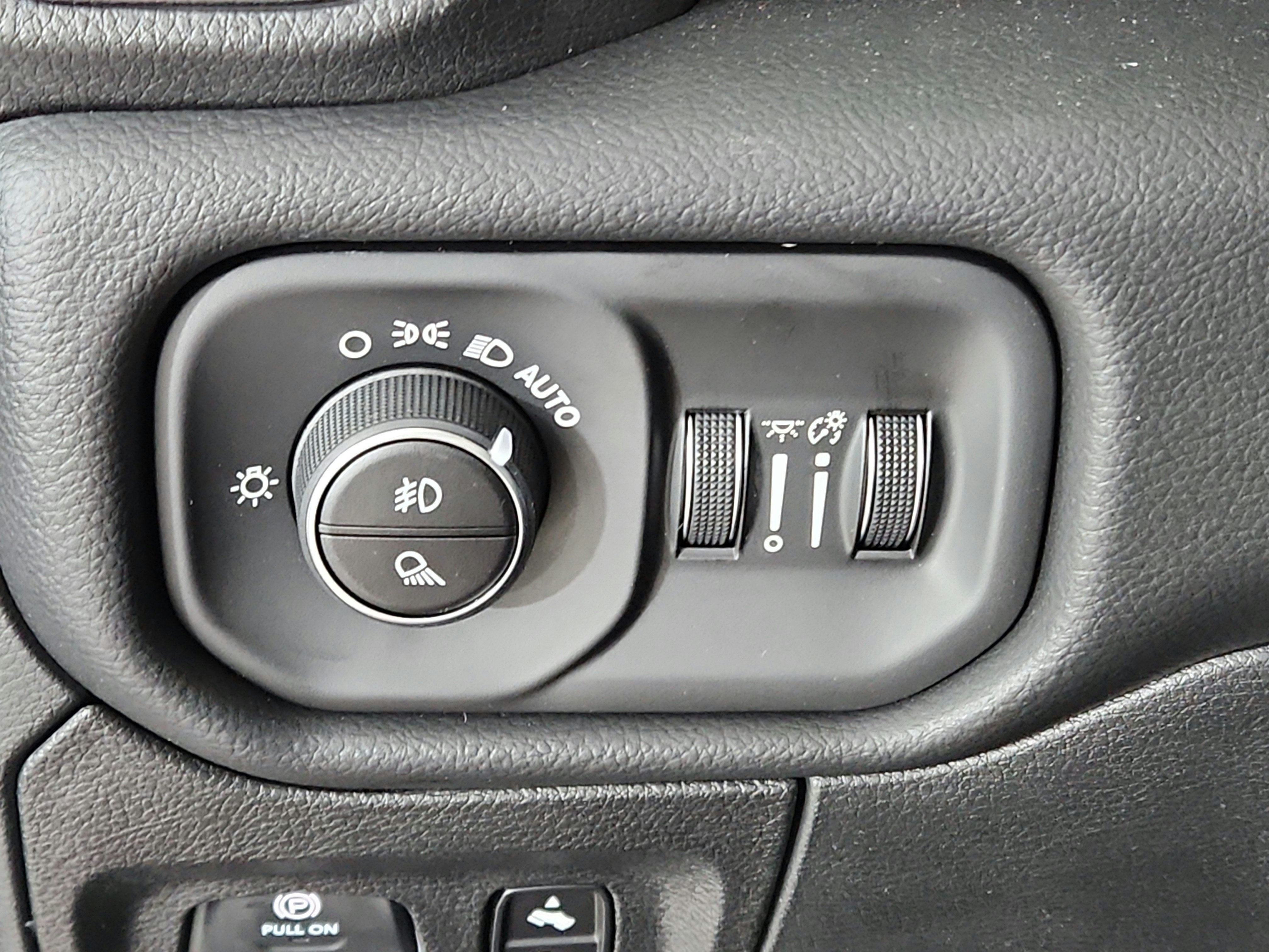2027 RAM Ram 1500 Laramie 4x4 Crew Cab 5'7" Box