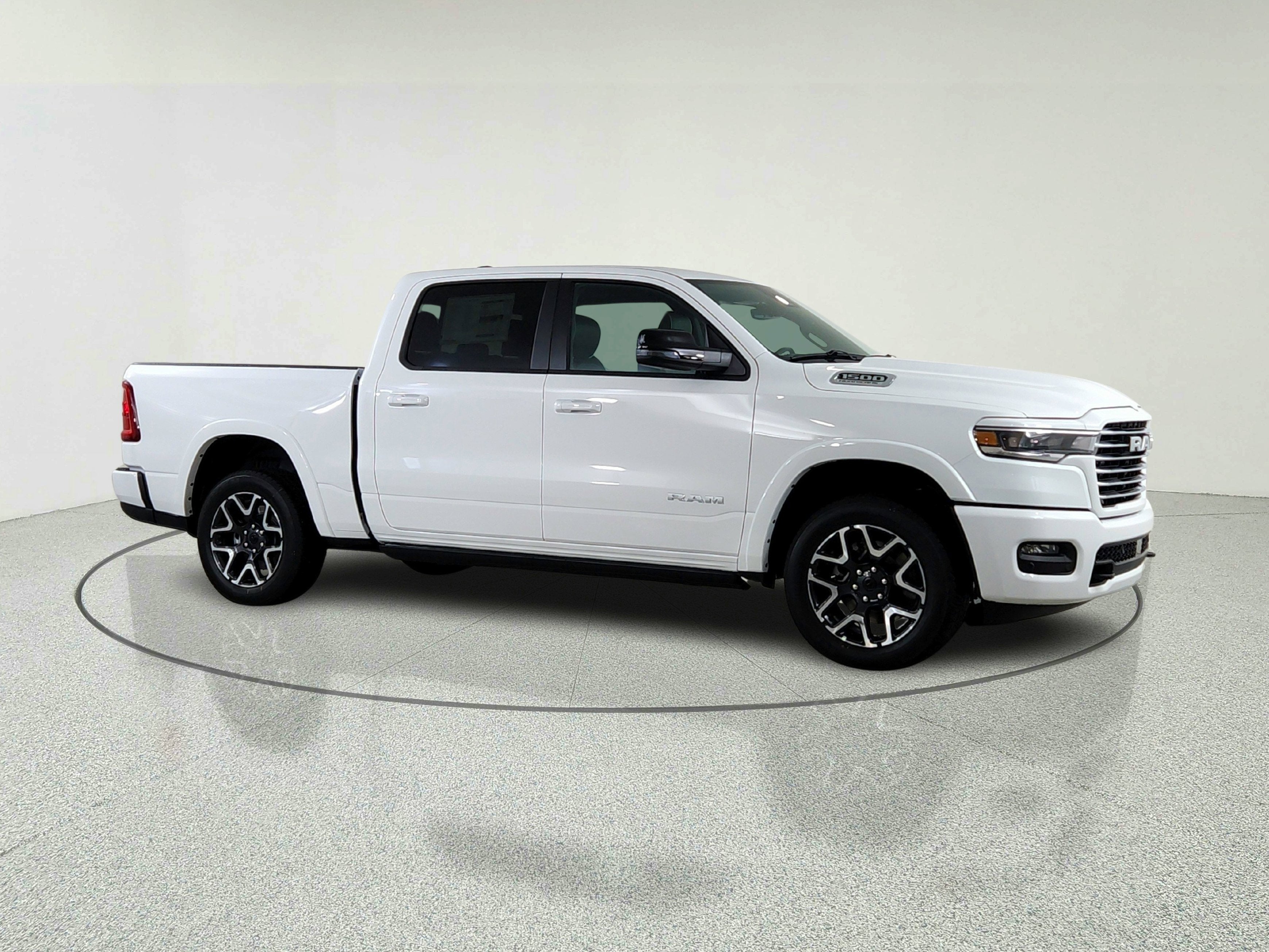 2026 RAM Ram 1500 RAM 1500 LARAMIE CREW CAB 4X4 (144.5 IN WB 5 FT 7 IN BOX)