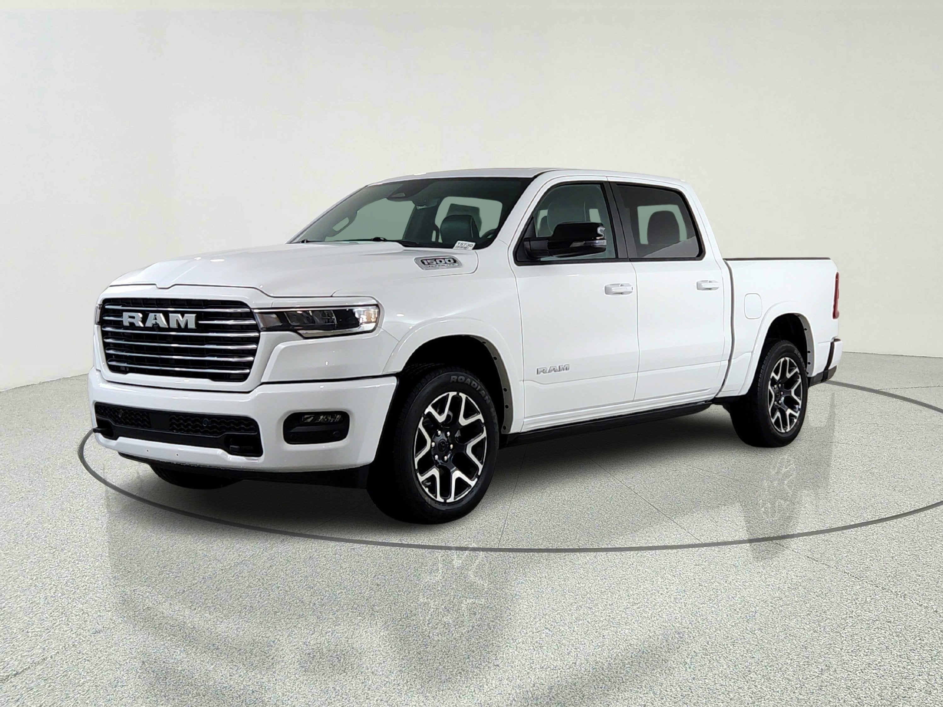 2026 RAM Ram 1500 RAM 1500 LARAMIE CREW CAB 4X4 (144.5 IN WB 5 FT 7 IN BOX)