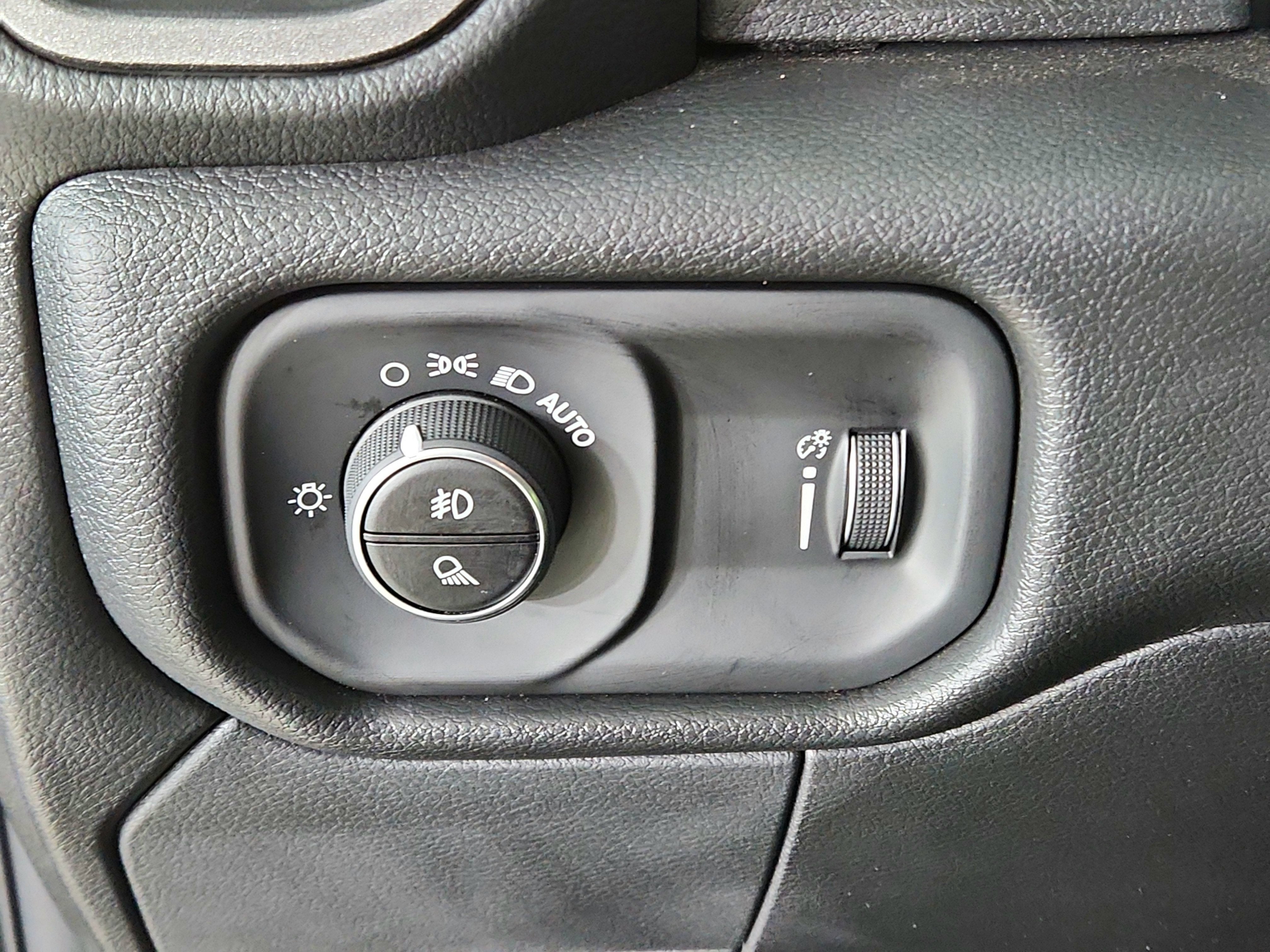 2026 RAM Ram 2500 RAM 2500 TRADESMAN CREW CAB 4X4 (149 IN WB 6 FT 4 IN BOX)