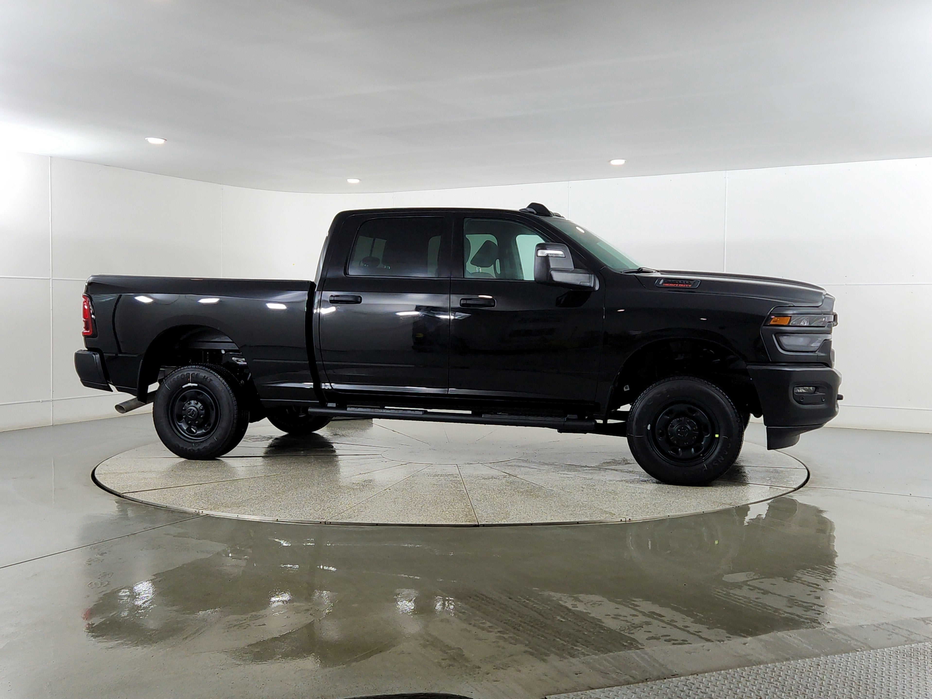 2026 RAM Ram 2500 RAM 2500 TRADESMAN CREW CAB 4X4 (149 IN WB 6 FT 4 IN BOX)