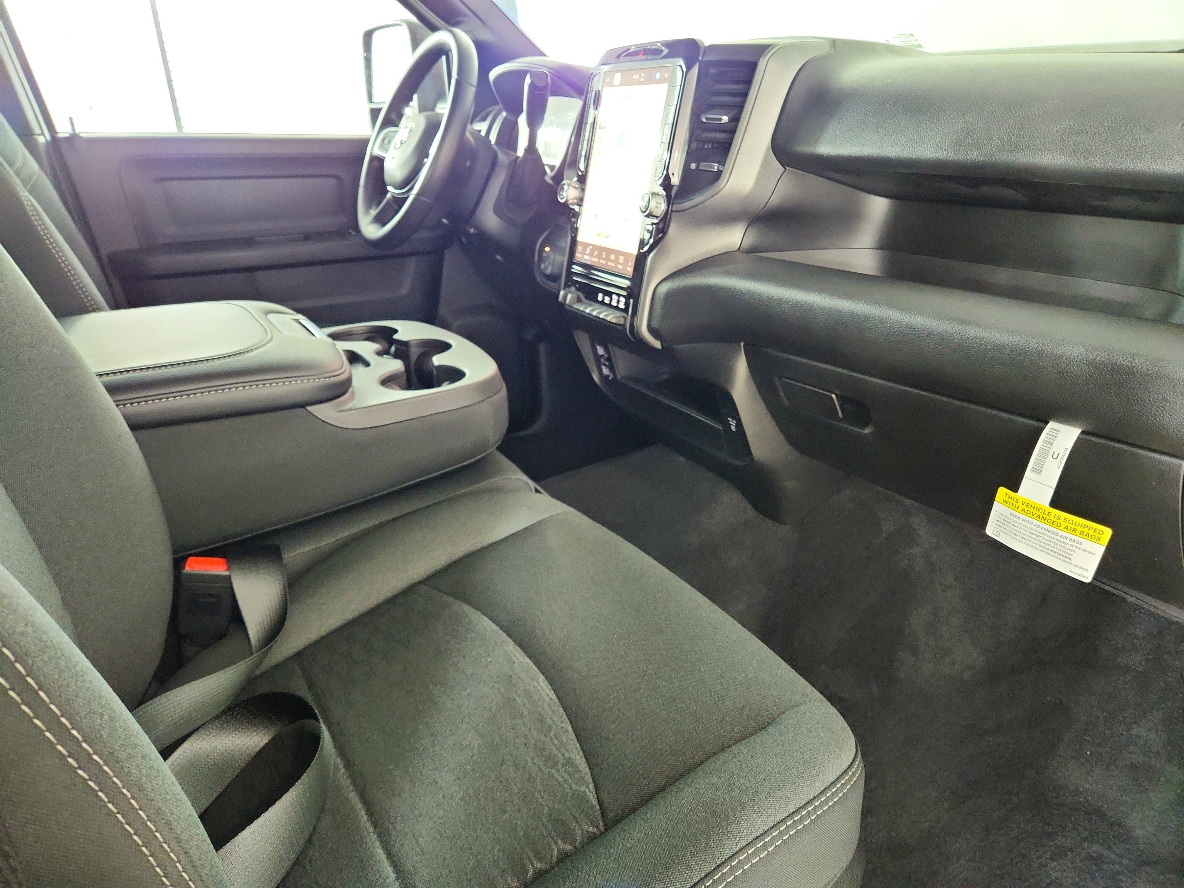 2026 RAM Ram 2500 RAM 2500 TRADESMAN CREW CAB 4X4 (149 IN WB 6 FT 4 IN BOX)