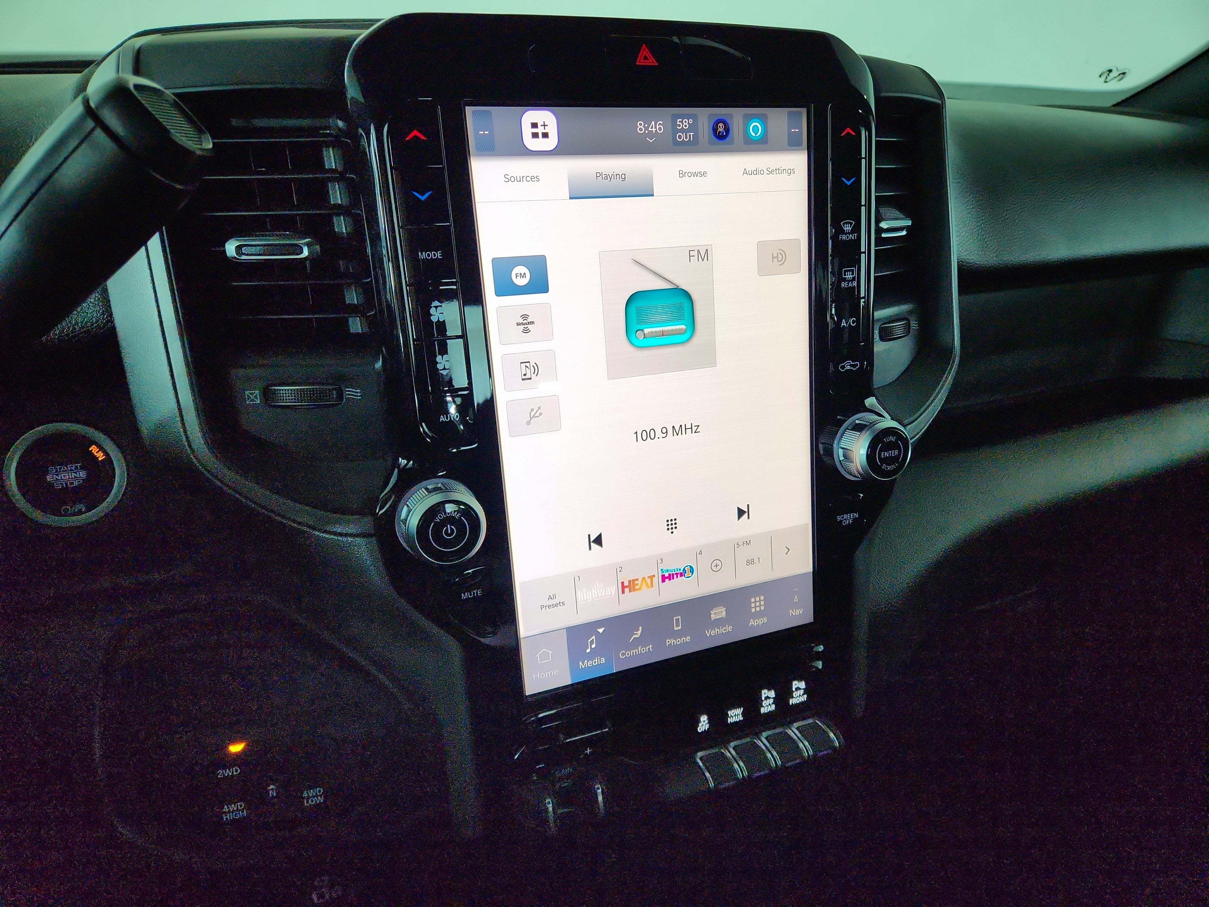 2026 RAM Ram 2500 RAM 2500 TRADESMAN CREW CAB 4X4 (149 IN WB 6 FT 4 IN BOX)