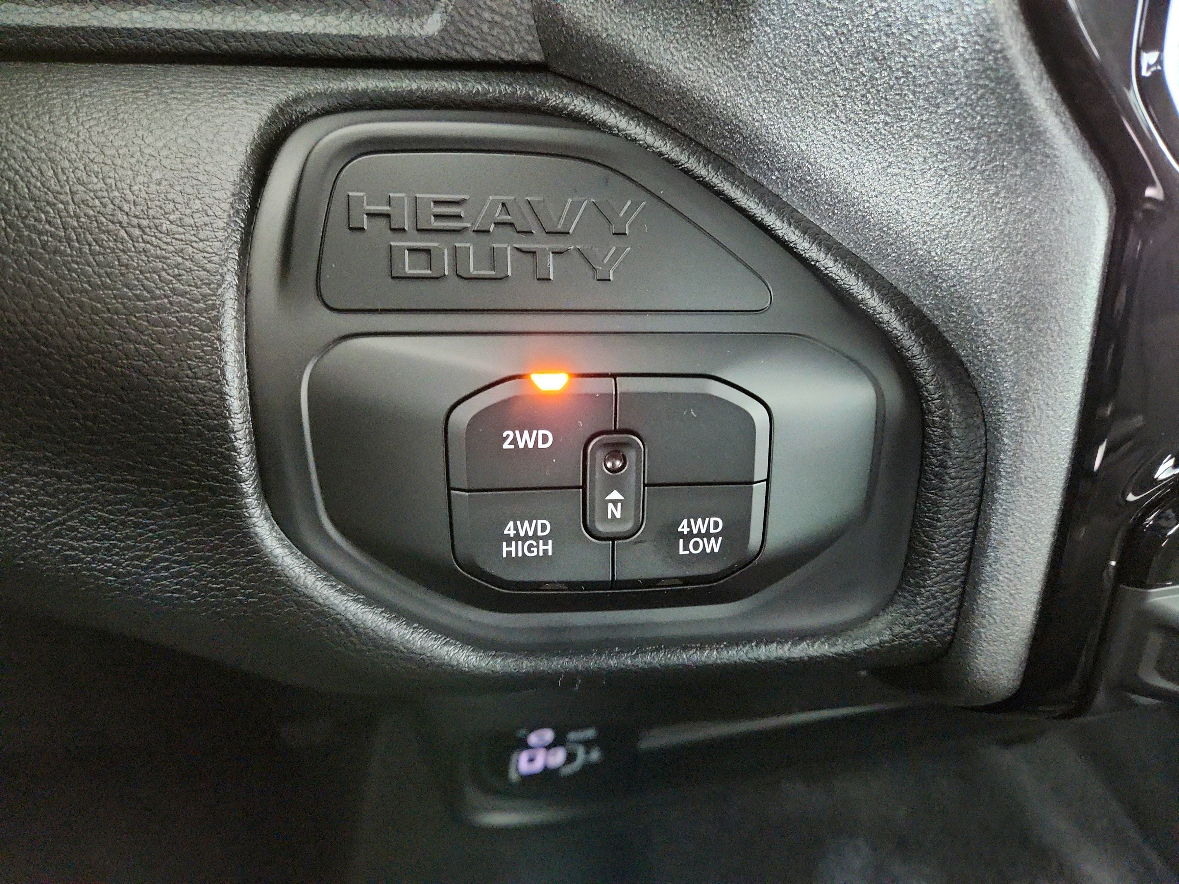 2026 RAM Ram 2500 RAM 2500 TRADESMAN CREW CAB 4X4 (149 IN WB 6 FT 4 IN BOX)