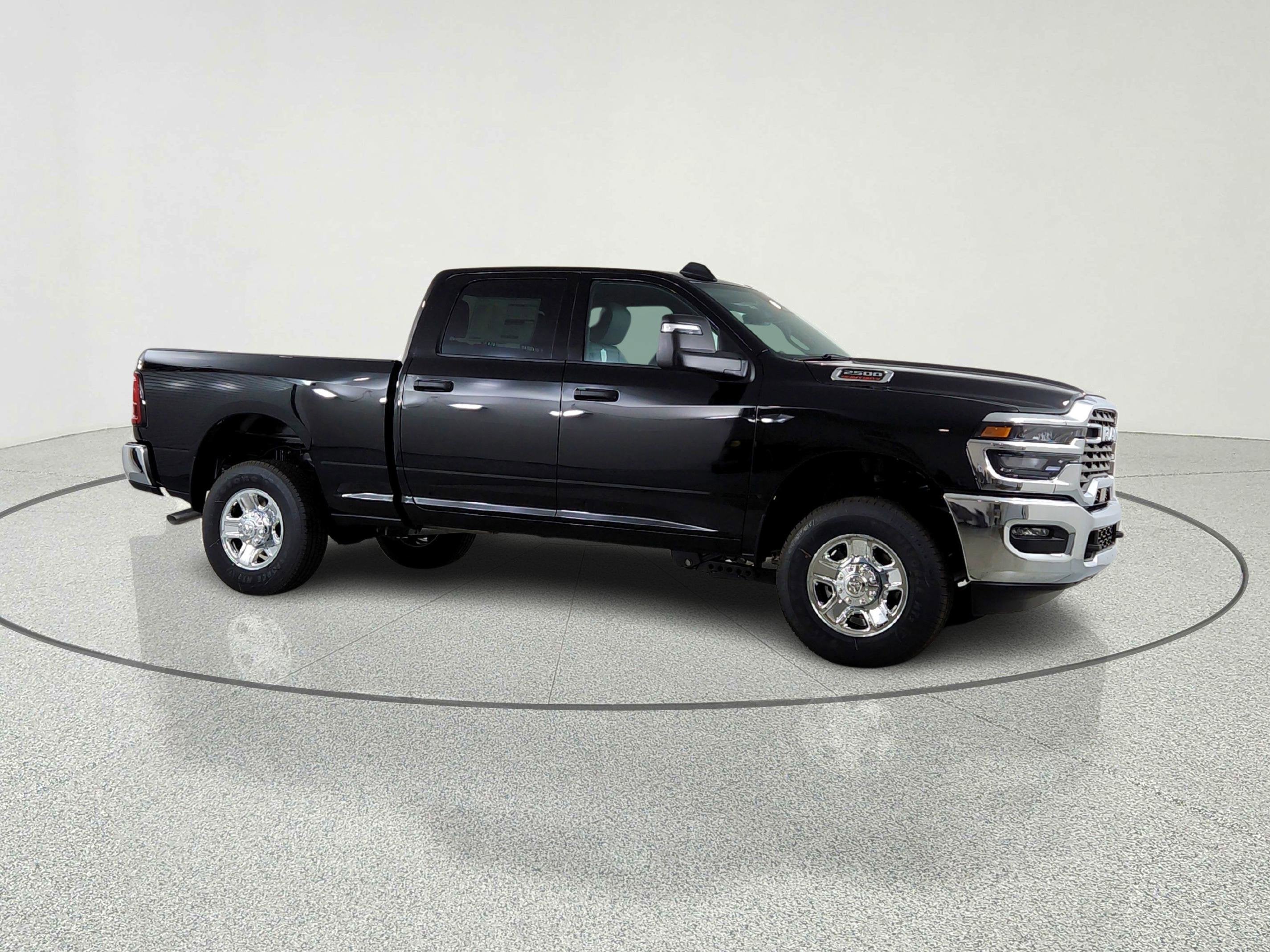 2026 RAM Ram 2500 RAM 2500 TRADESMAN CREW CAB 4X4 (149 IN WB 6 FT 4 IN BOX)