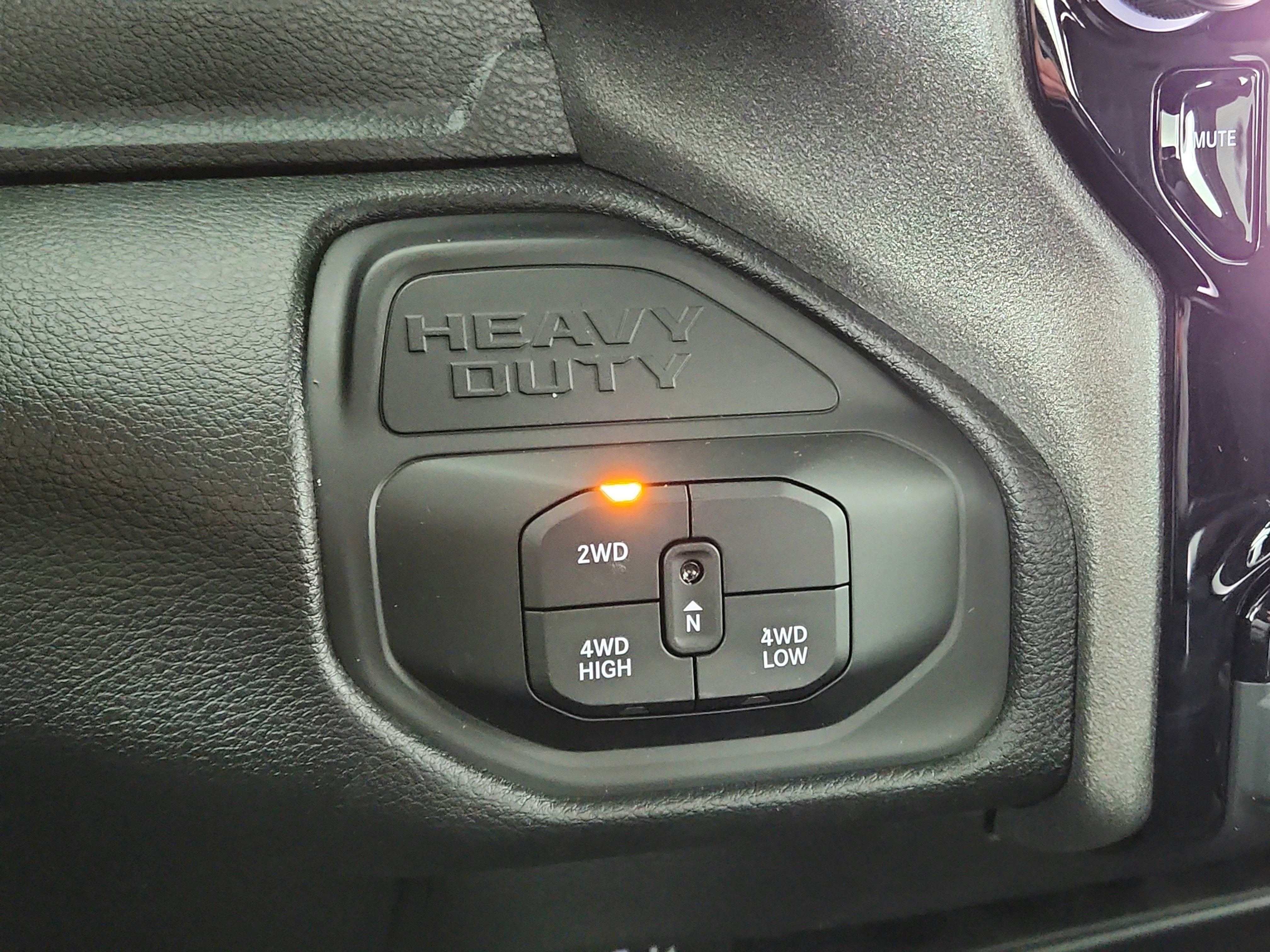 2026 RAM Ram 2500 RAM 2500 TRADESMAN CREW CAB 4X4 (149 IN WB 6 FT 4 IN BOX)