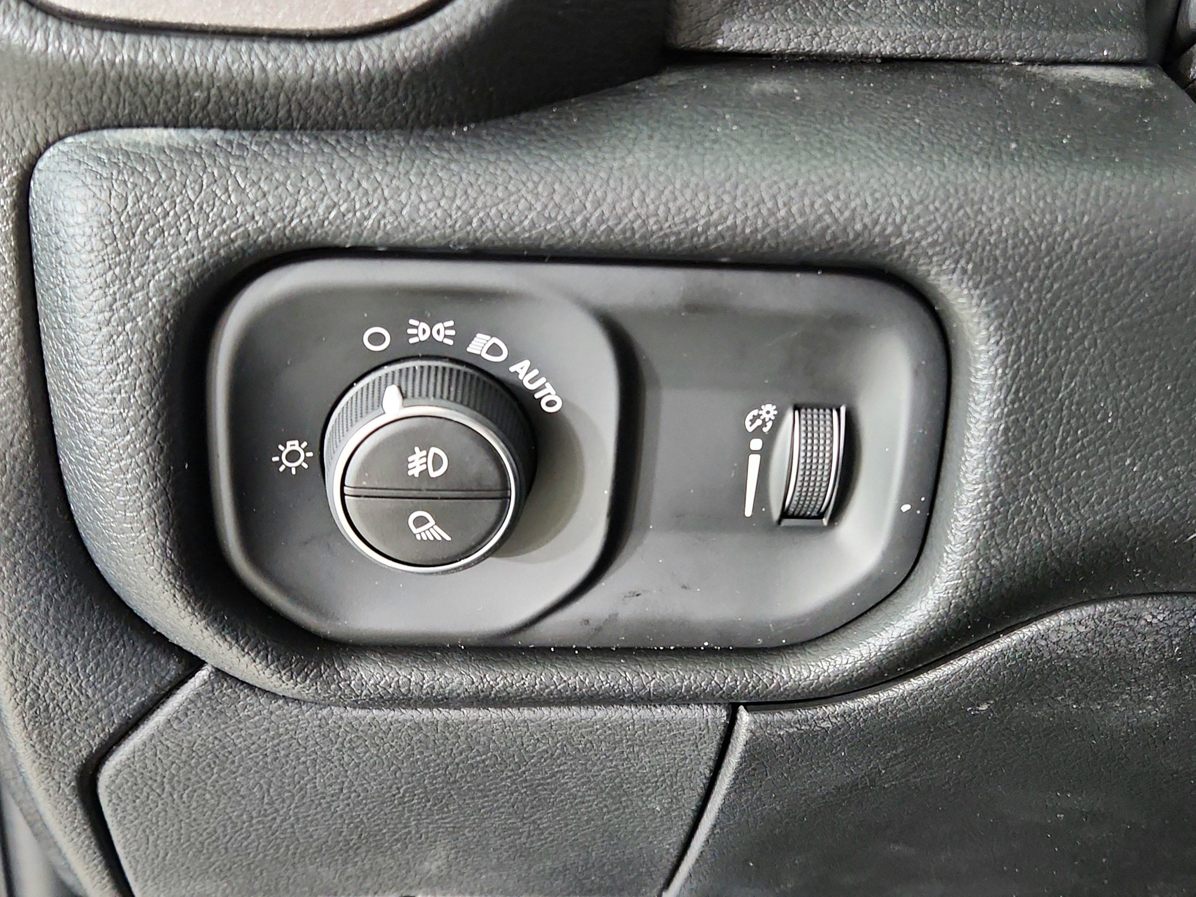 2026 RAM Ram 2500 RAM 2500 TRADESMAN CREW CAB 4X4 (149 IN WB 6 FT 4 IN BOX)