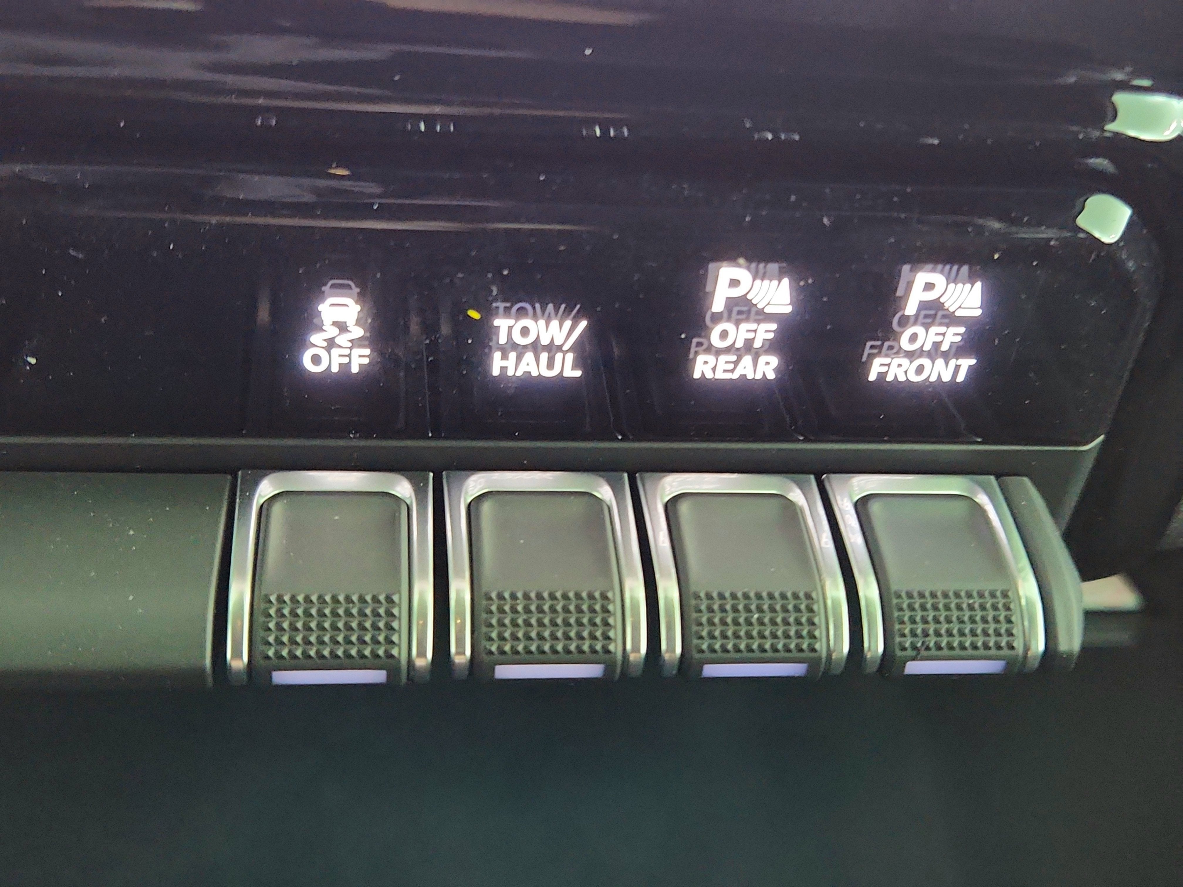 2026 RAM Ram 2500 RAM 2500 TRADESMAN CREW CAB 4X4 (149 IN WB 6 FT 4 IN BOX)
