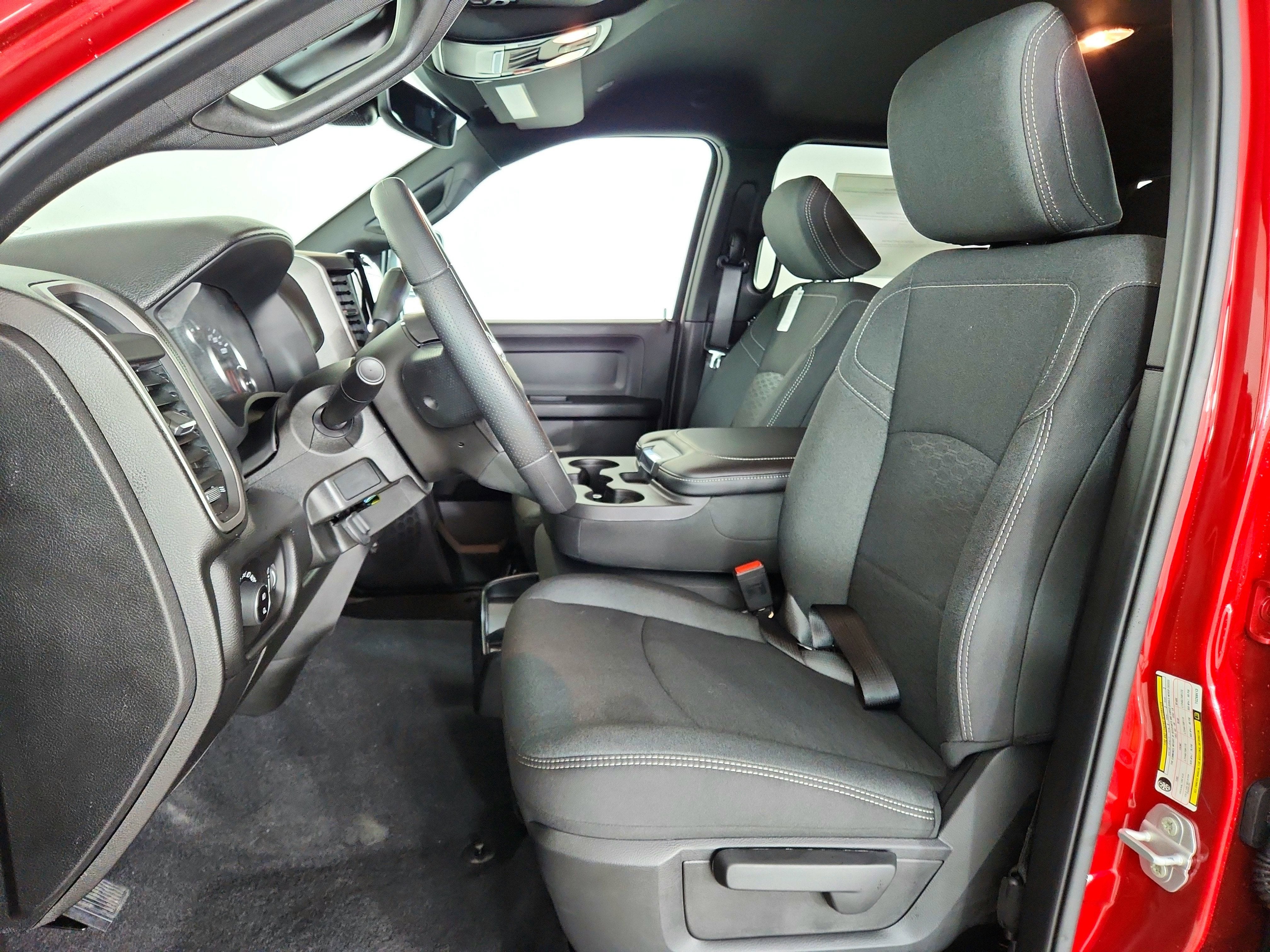 2026 RAM Ram 2500 RAM 2500 TRADESMAN CREW CAB 4X4 (149 IN WB 6 FT 4 IN BOX)