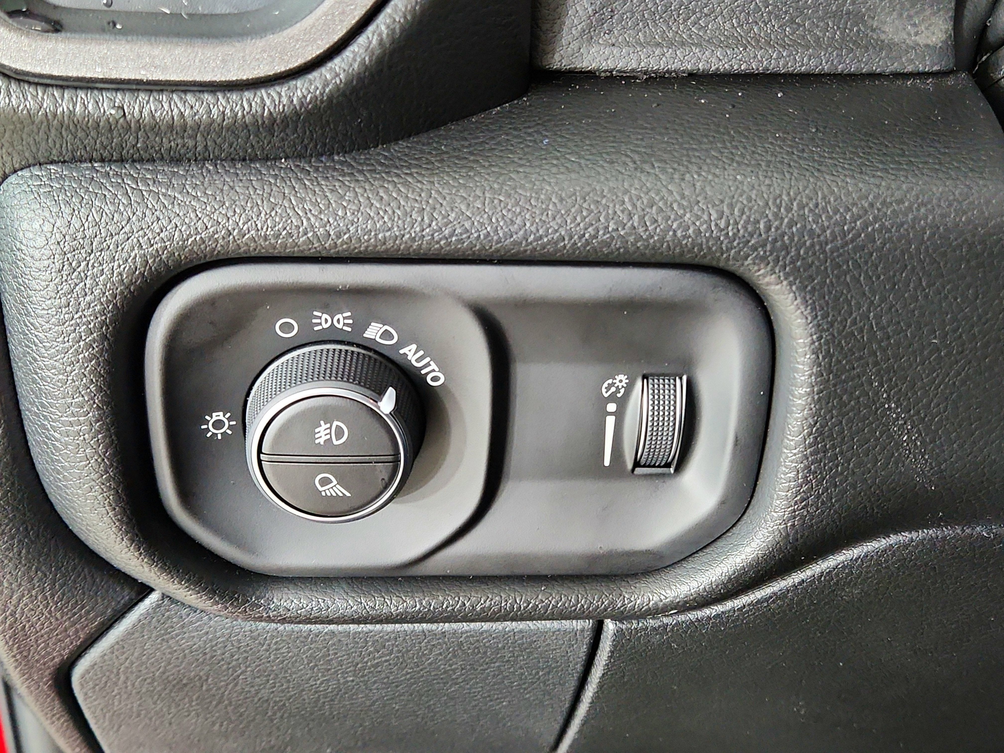 2026 RAM Ram 2500 RAM 2500 TRADESMAN CREW CAB 4X4 (149 IN WB 6 FT 4 IN BOX)