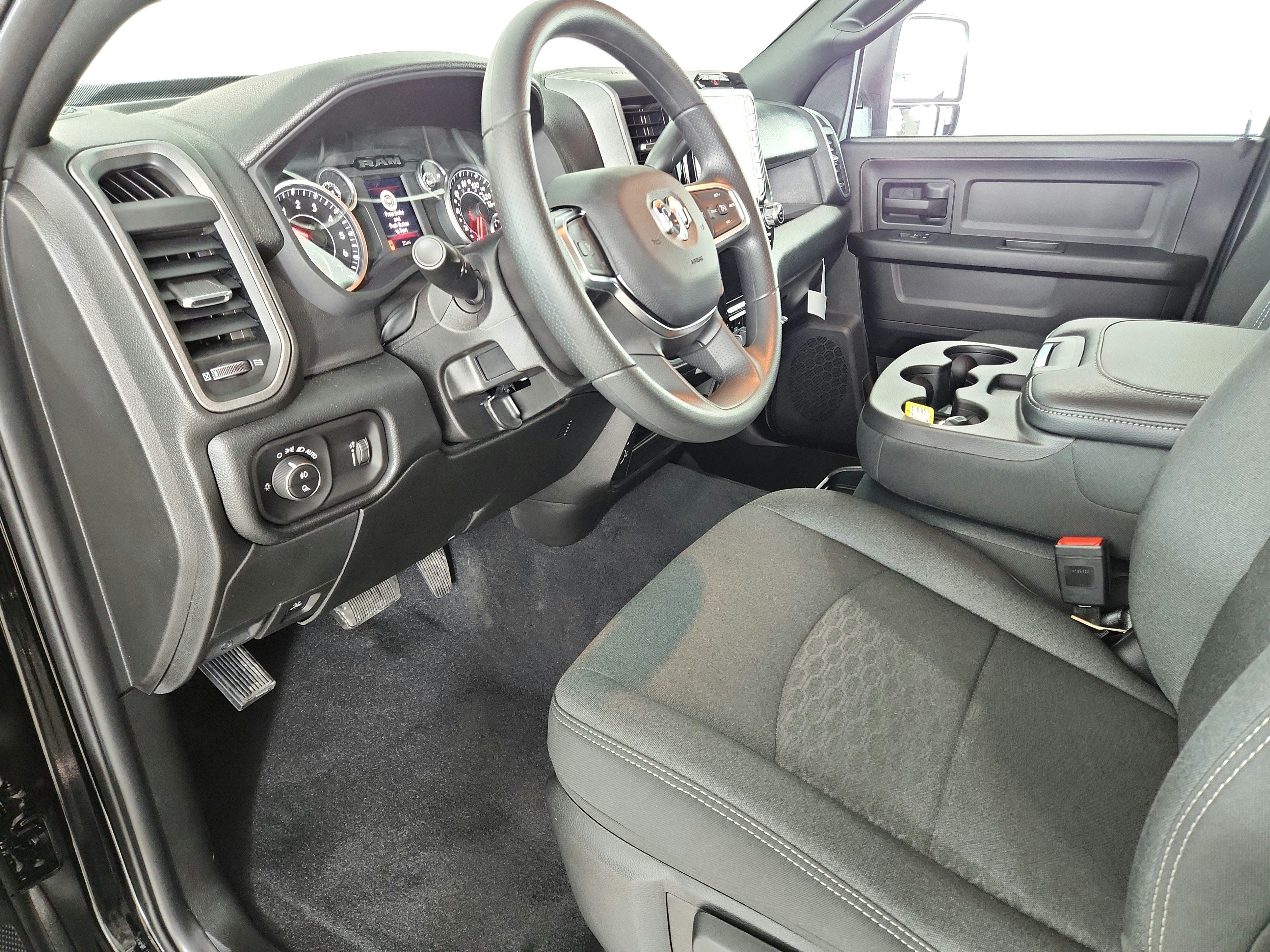 2027 RAM Ram 2500 Warlock 4x4 Crew Cab 6'4" Box