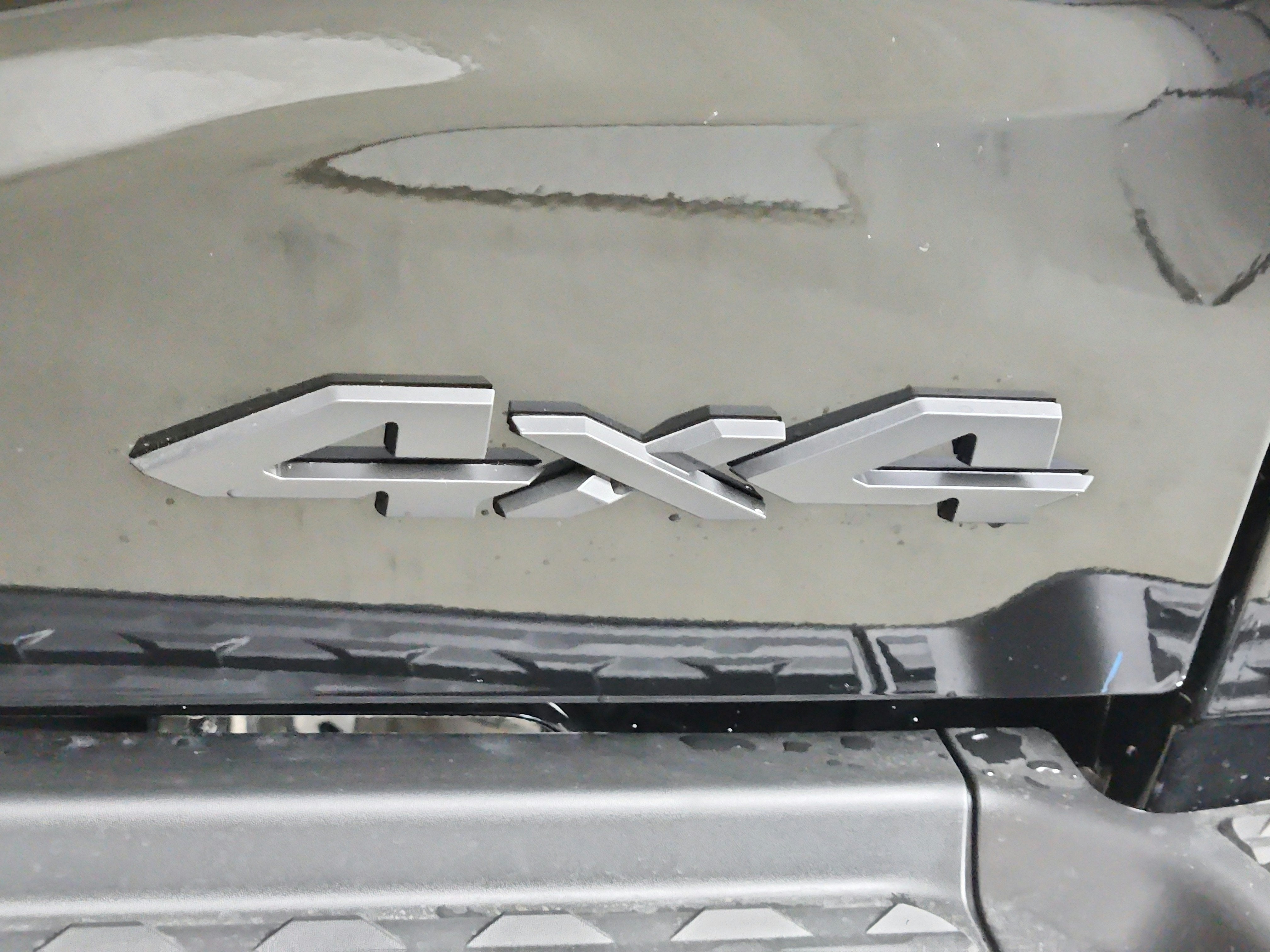 2027 RAM Ram 2500 Black Express 4x4 Crew Cab 6'4" Box