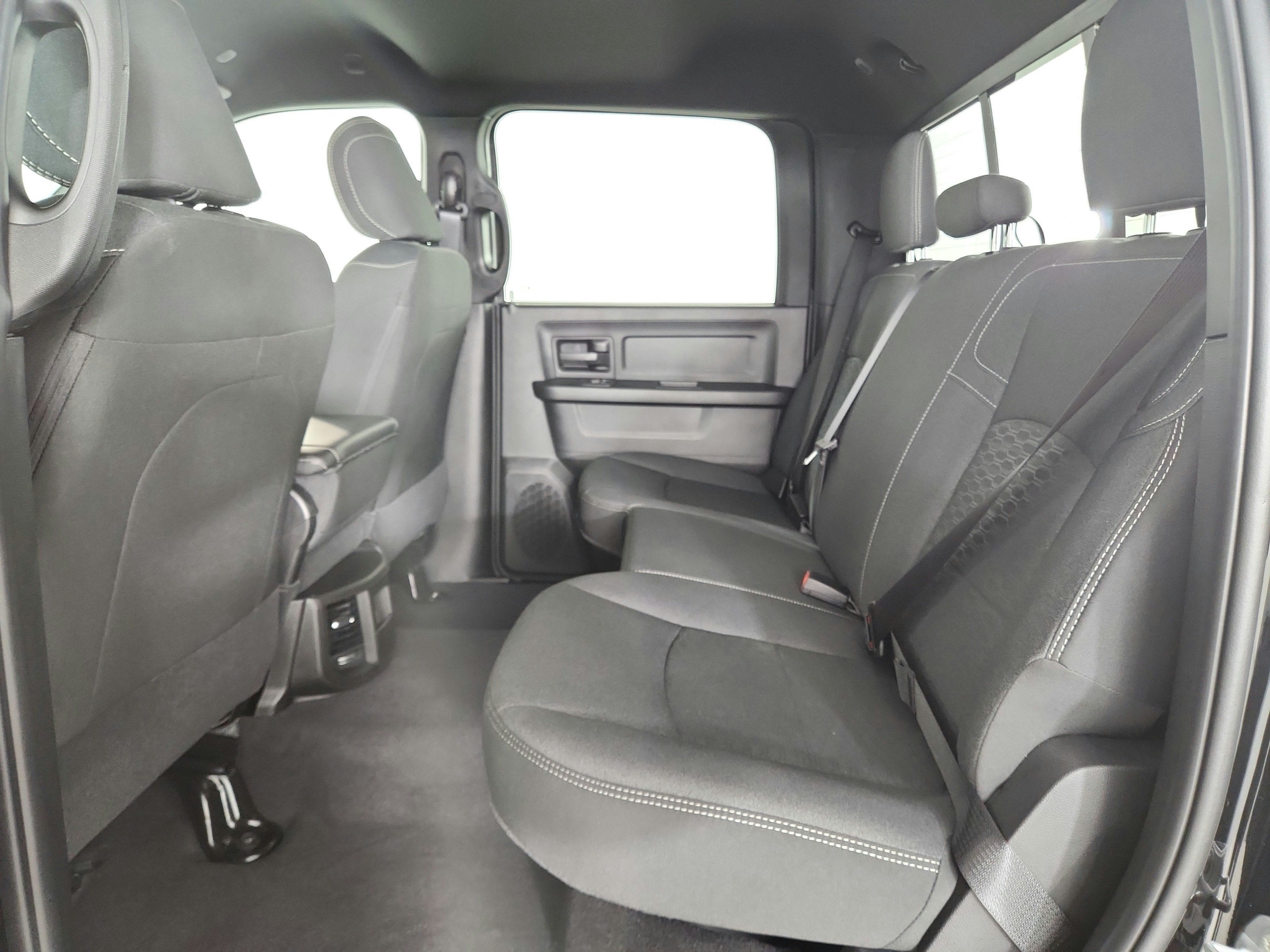 2027 RAM Ram 2500 Black Express 4x4 Crew Cab 6'4" Box