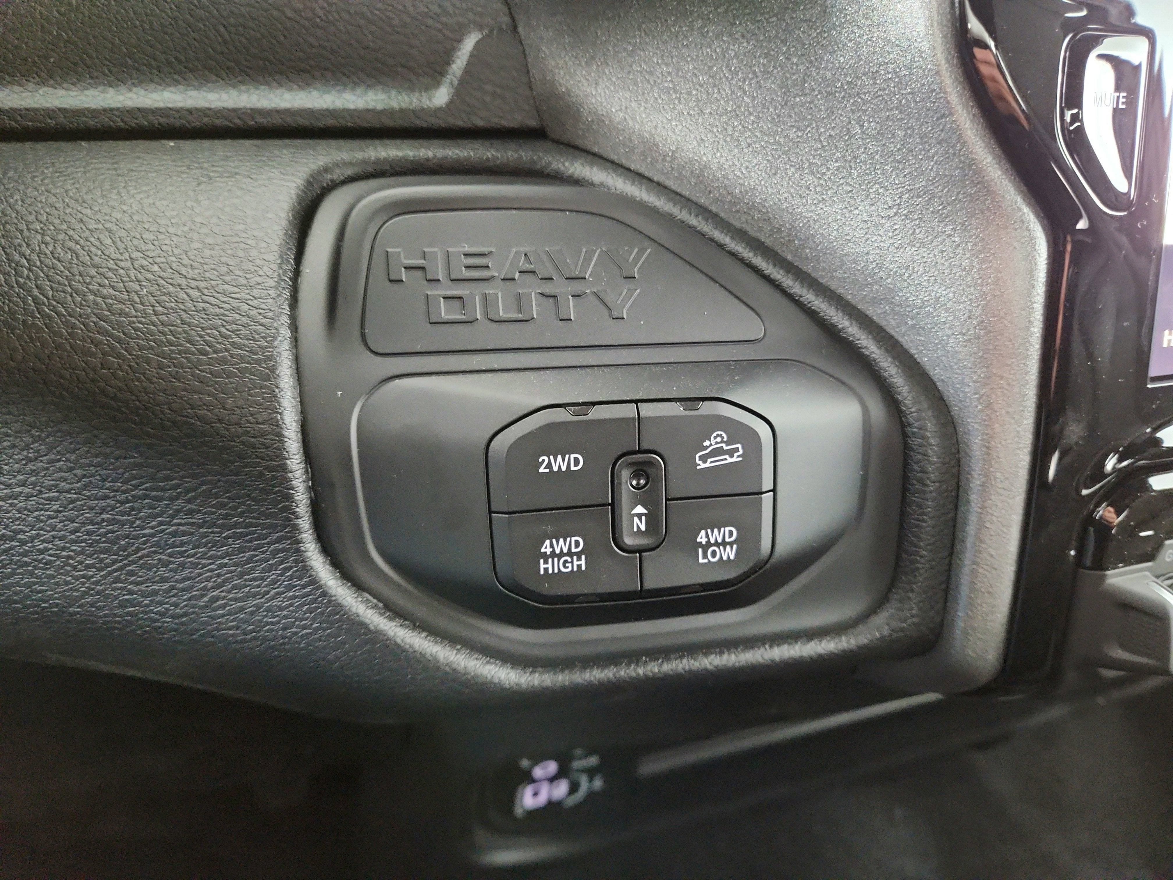 2026 RAM Ram 2500 RAM 2500 TRADESMAN CREW CAB 4X4 (149 IN WB 6 FT 4 IN BOX)