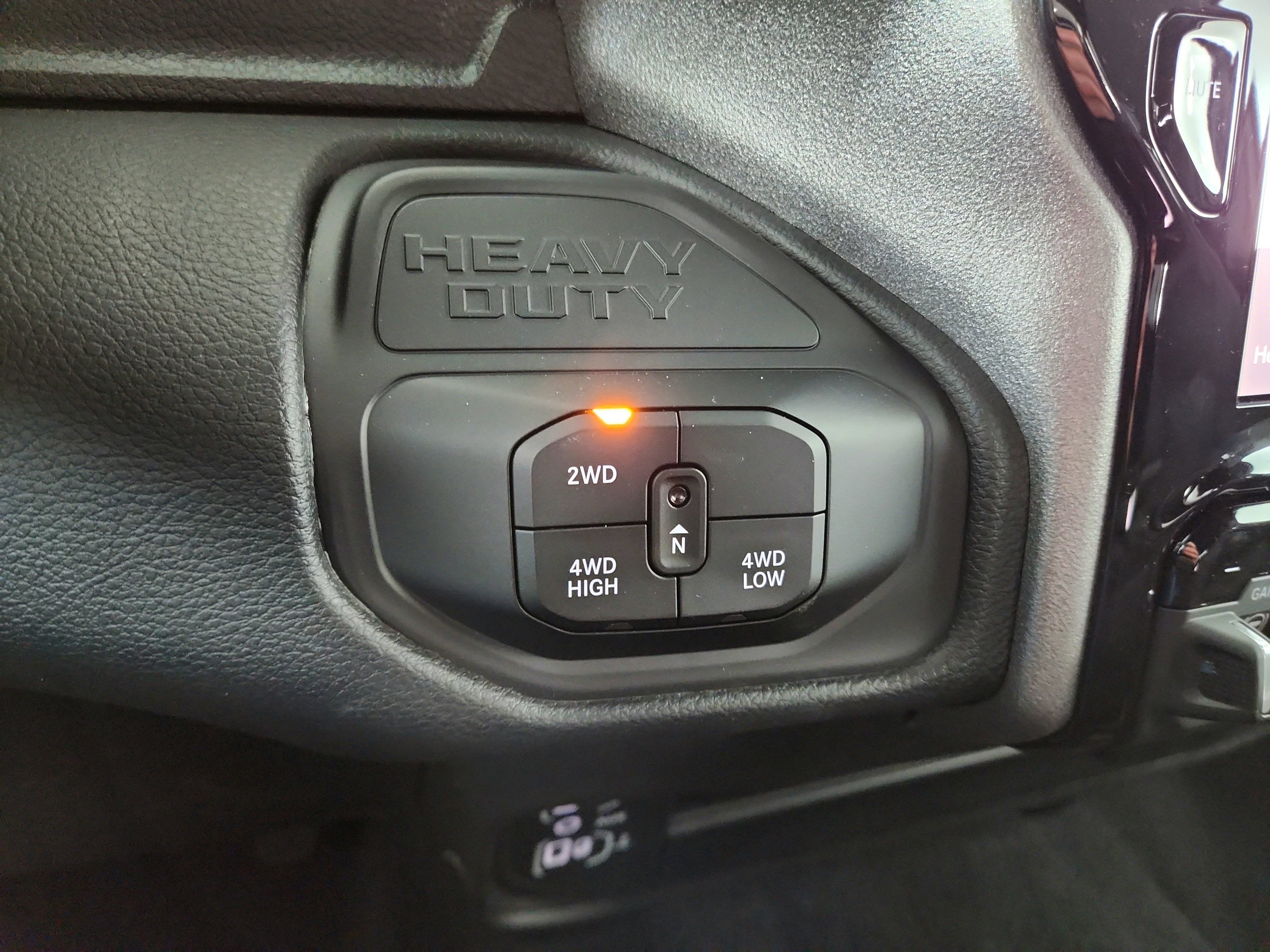 2026 RAM Ram 2500 RAM 2500 TRADESMAN CREW CAB 4X4 (149 IN WB 6 FT 4 IN BOX)