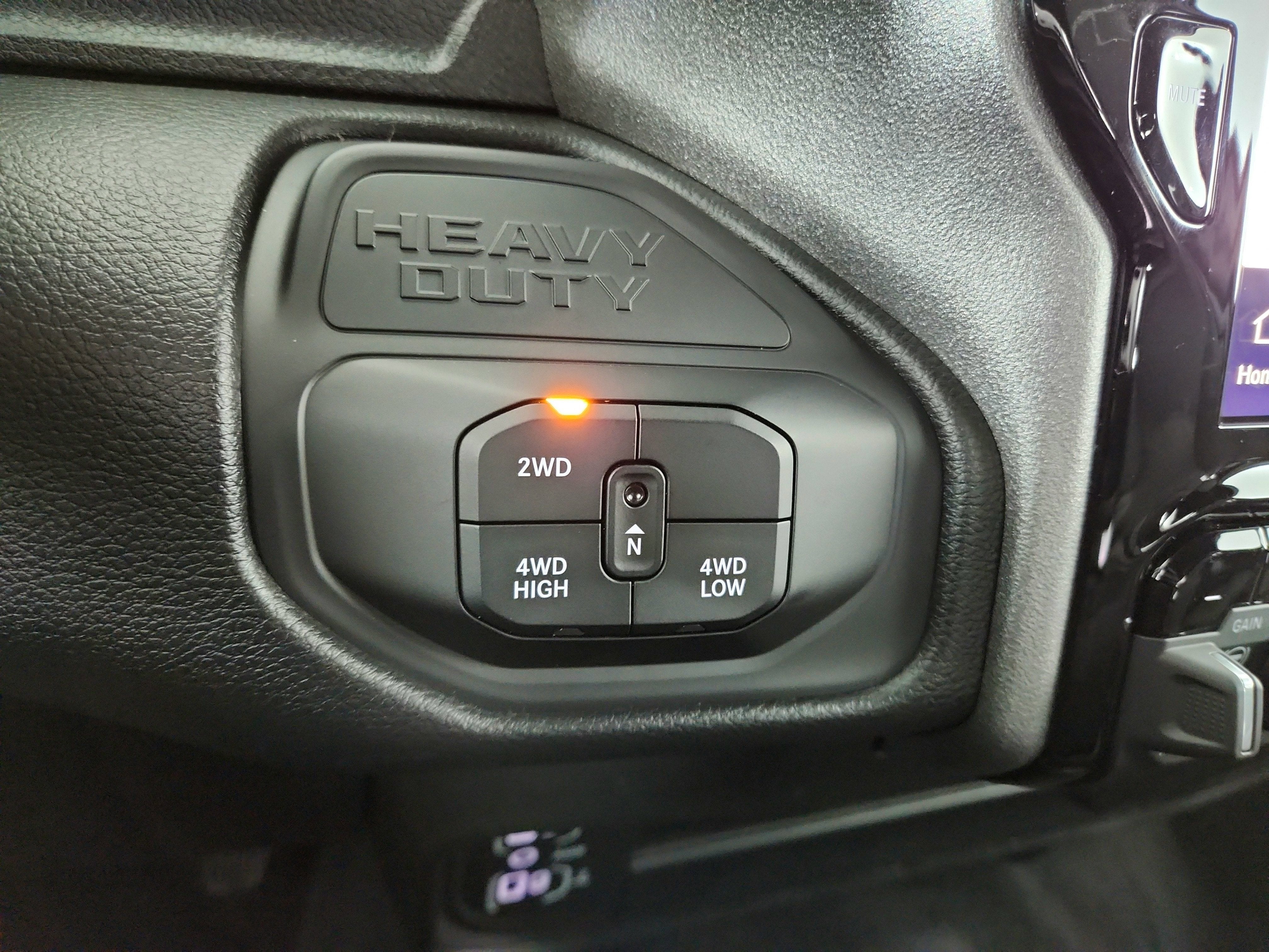 2026 RAM Ram 2500 RAM 2500 TRADESMAN CREW CAB 4X4 (149 IN WB 6 FT 4 IN BOX)